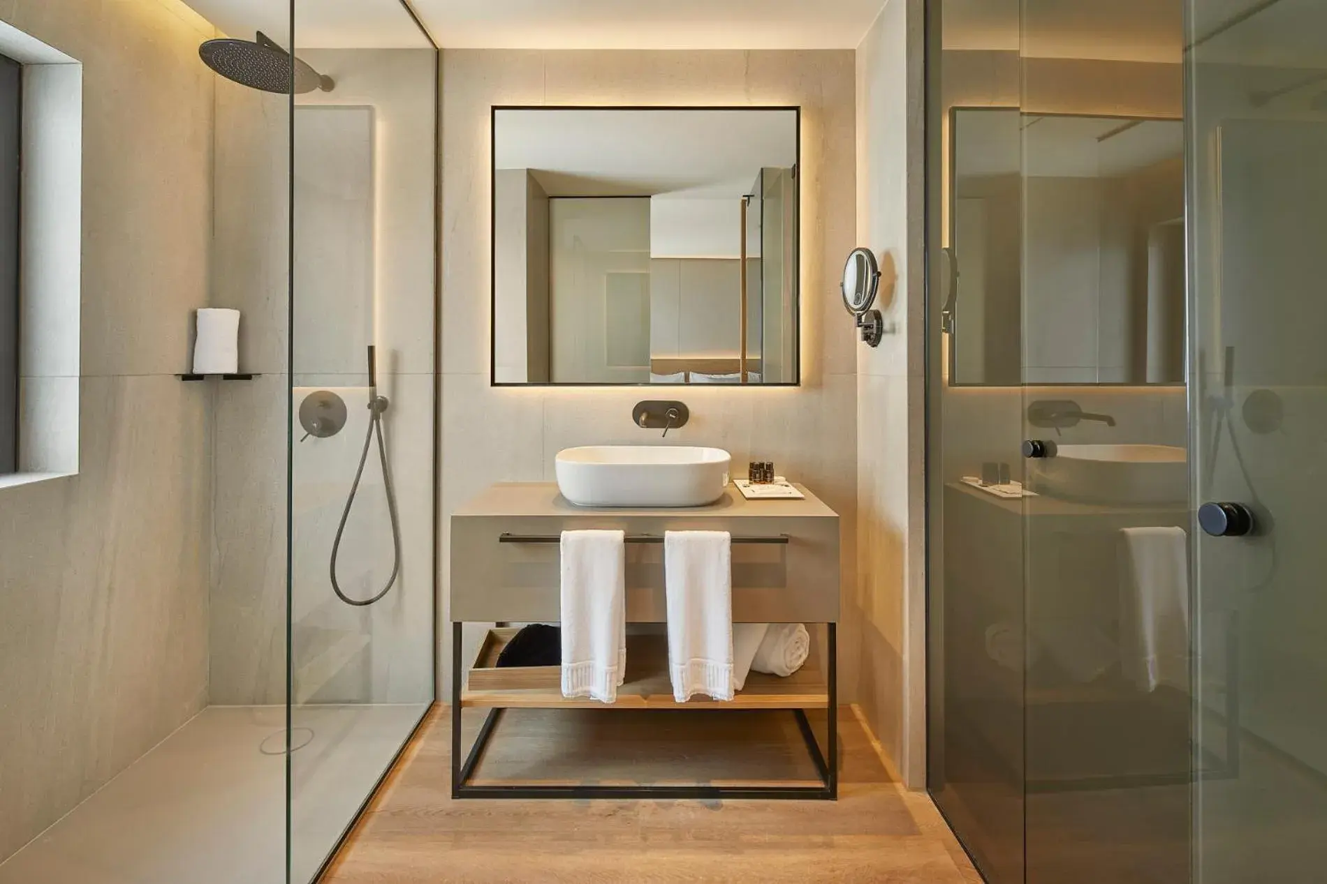 Superior Double or Twin Room Half Board Included in MIM Baqueira Member of Melia Collection Superior Double or Twin Room Half Board Included in MIM Baqueira Member of Melia Collection