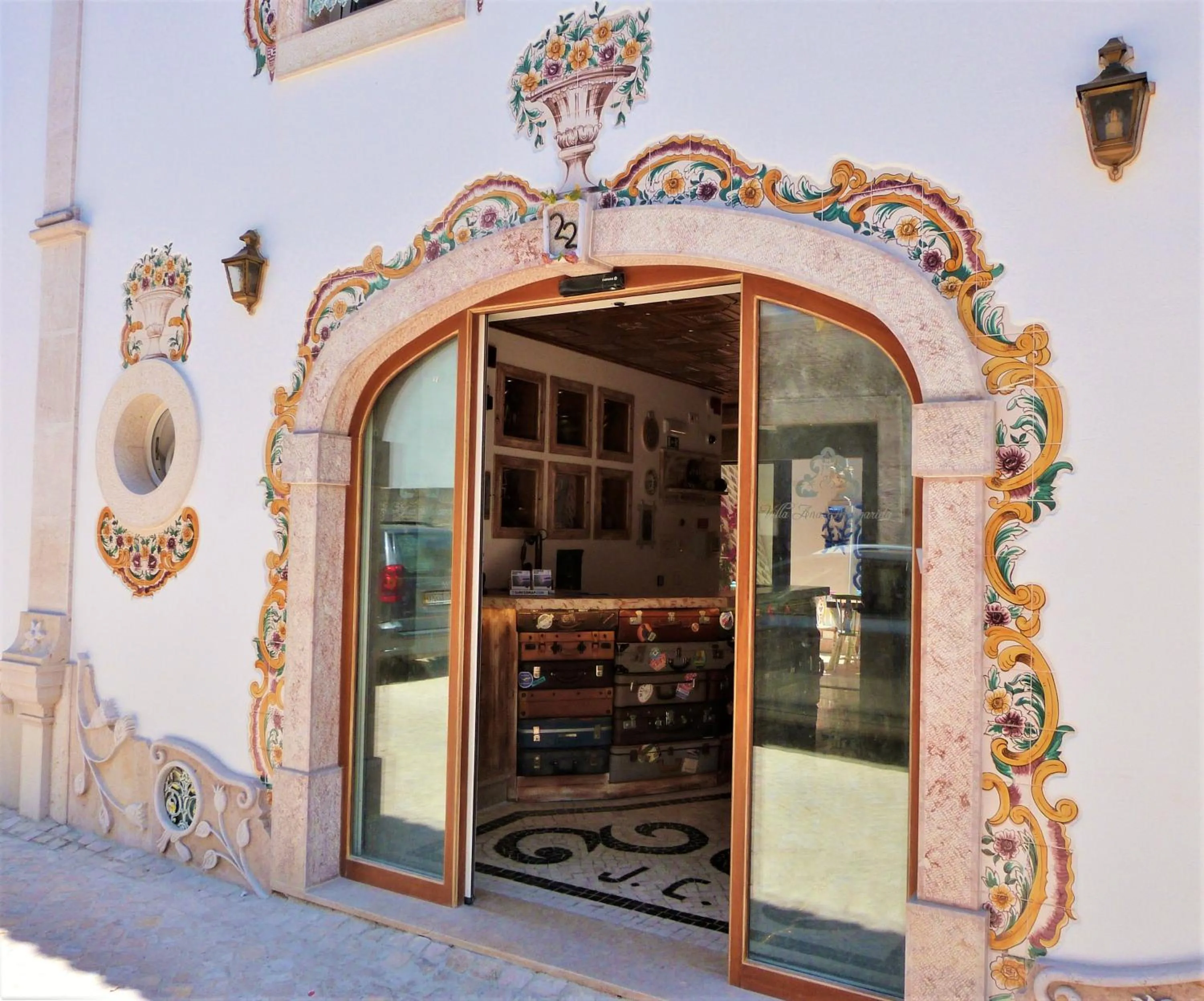 Facade/entrance in Villa Ana Margarida Hotel