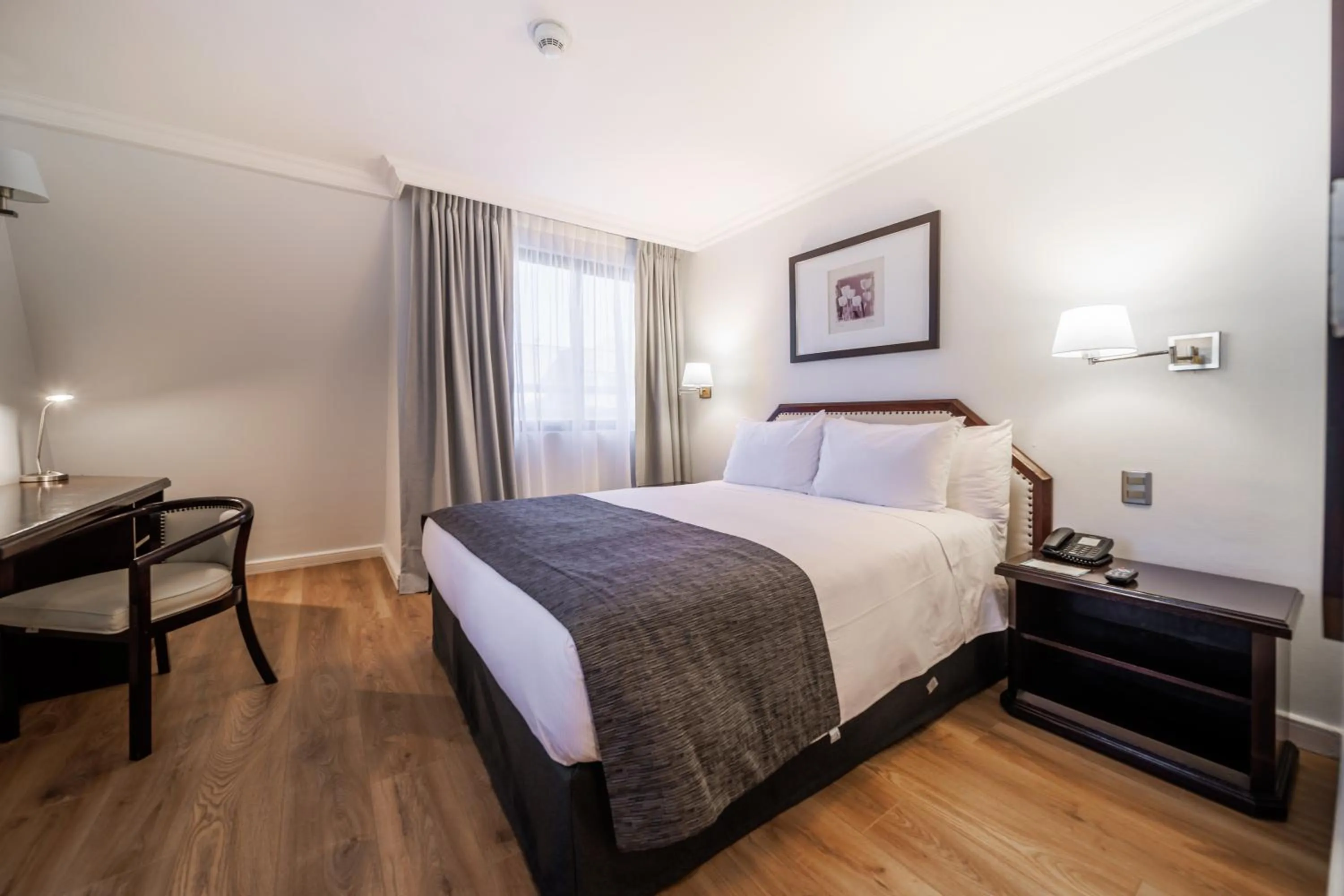 Bed in Wyndham Garden Santiago Kennedy