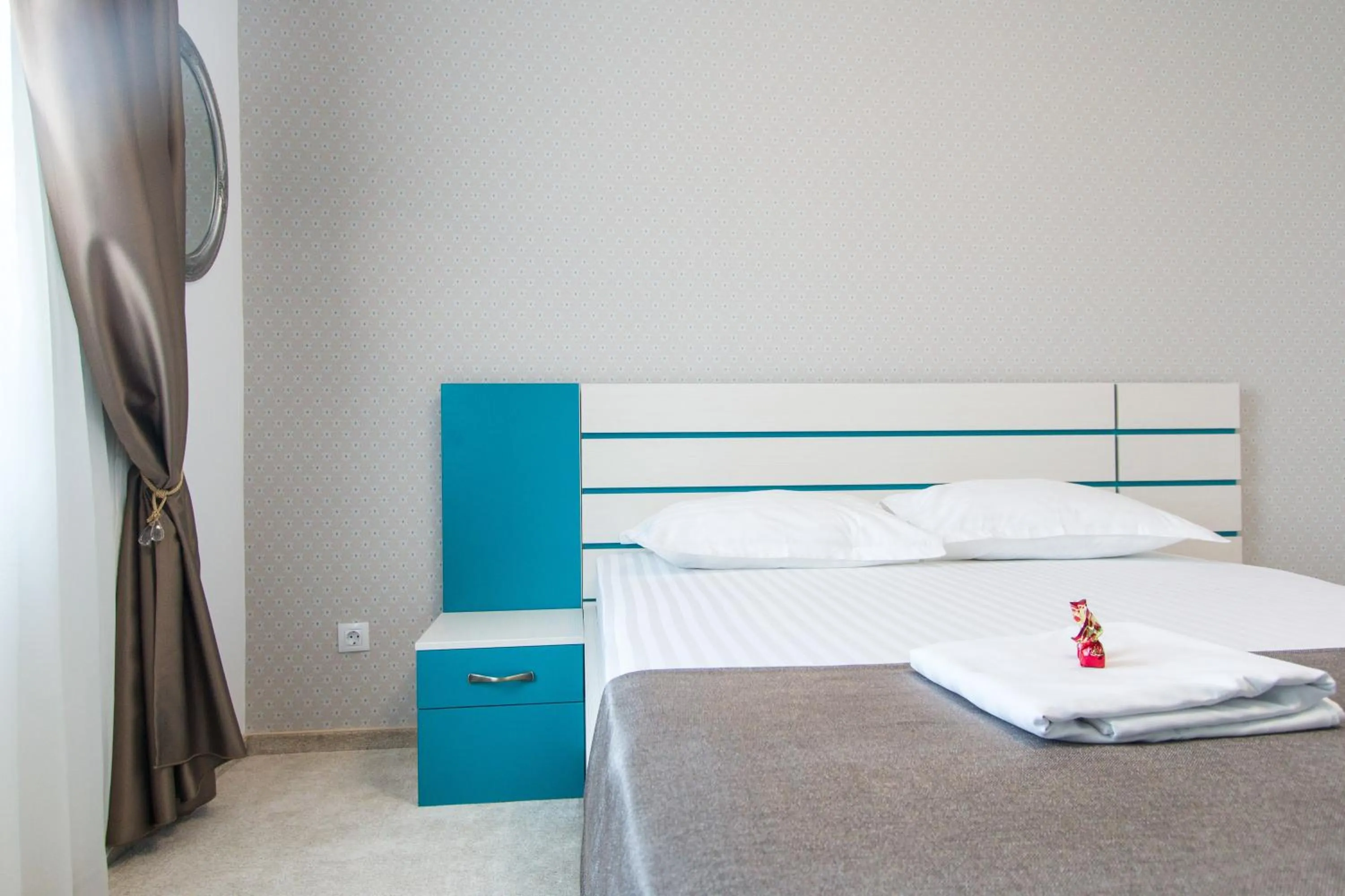 Photo of the whole room, Bed in Hotel Evianne Boutique