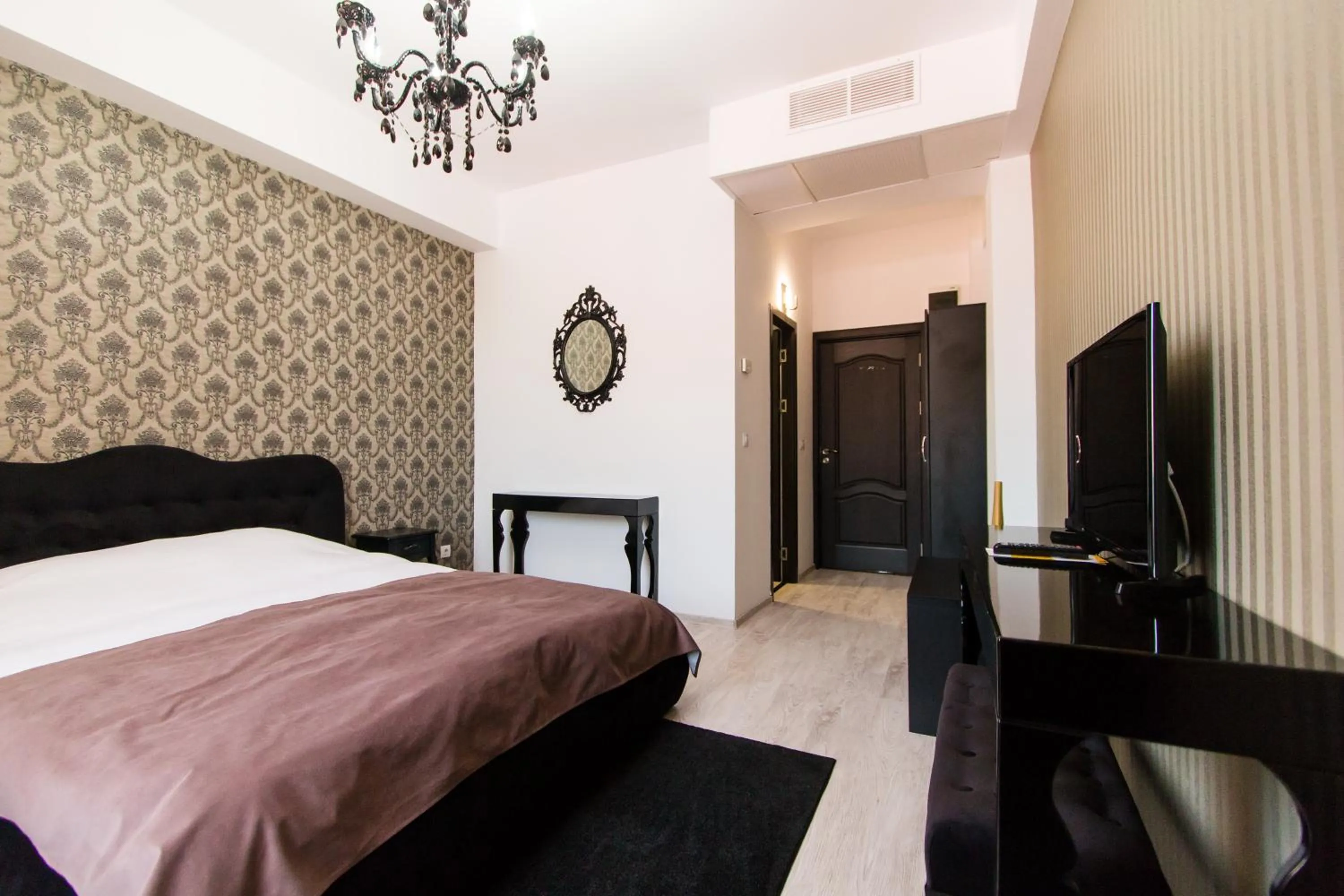 Bed in Hotel Evianne Boutique