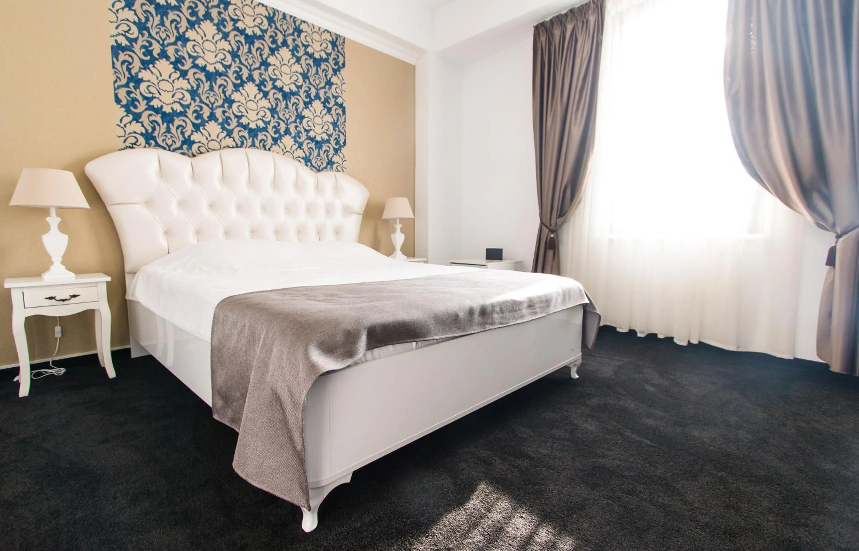 Photo of the whole room, Bed in Hotel Evianne Boutique