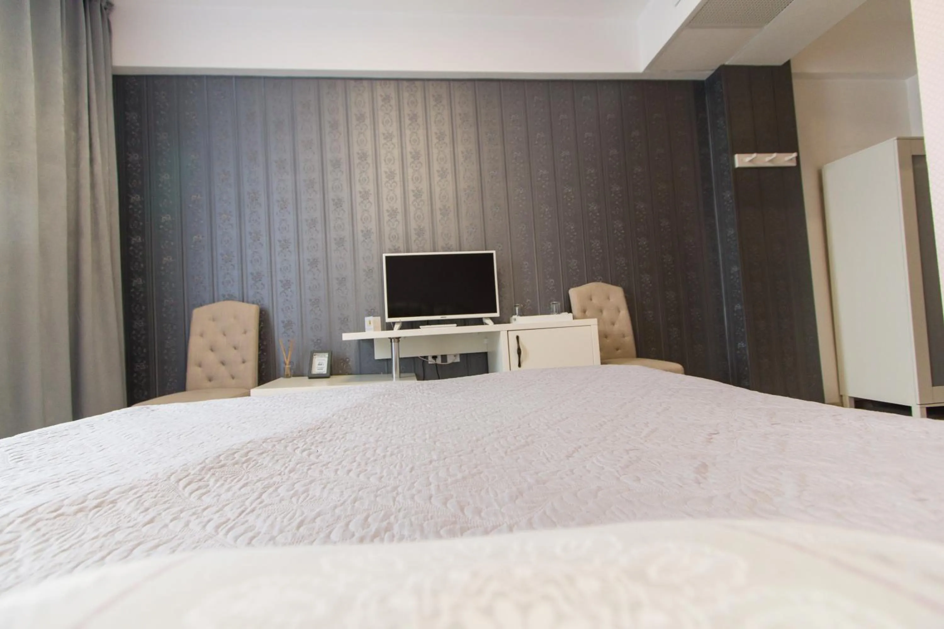 Photo of the whole room, Bed in Hotel Evianne Boutique