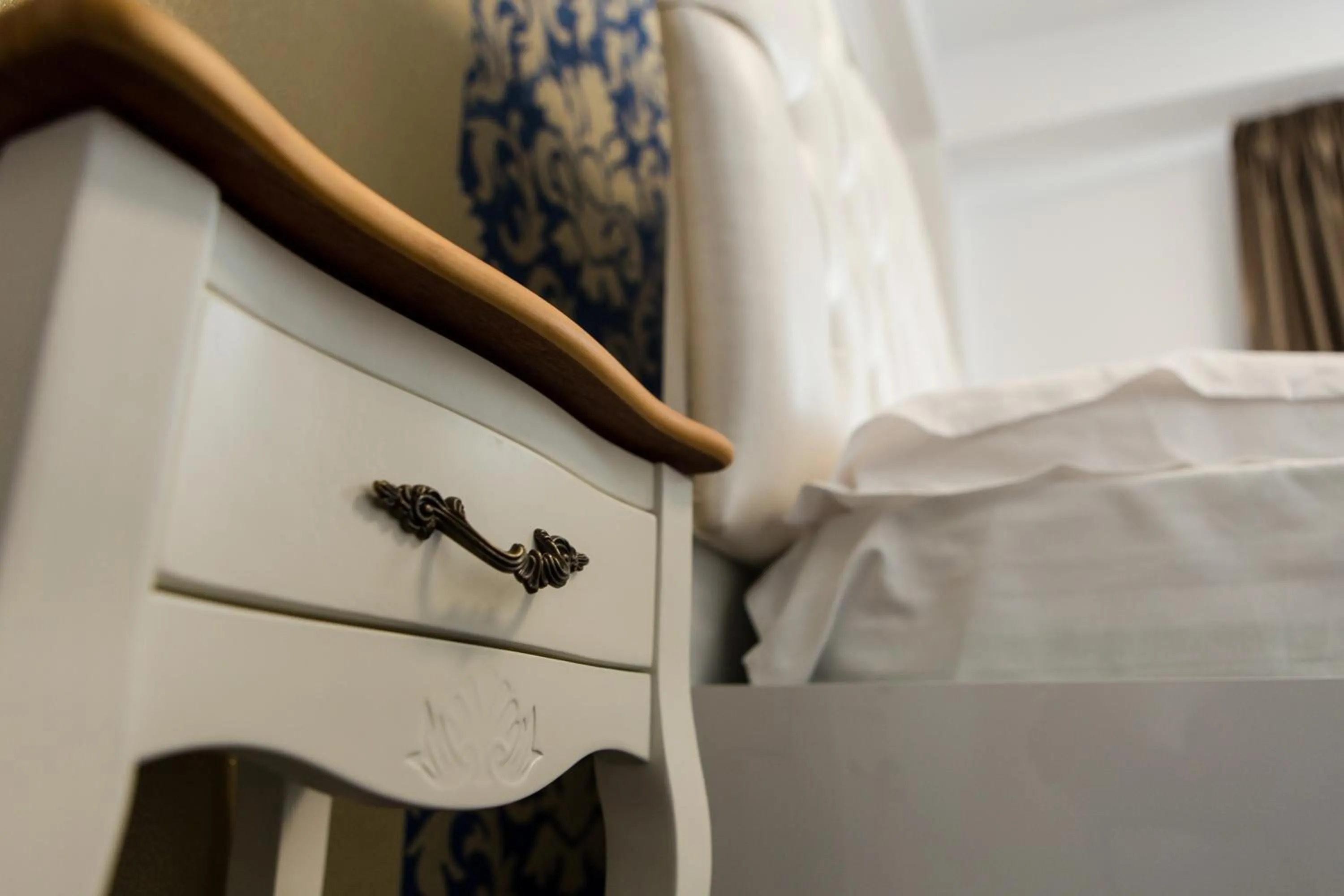 Bathroom, Bed in Hotel Evianne Boutique