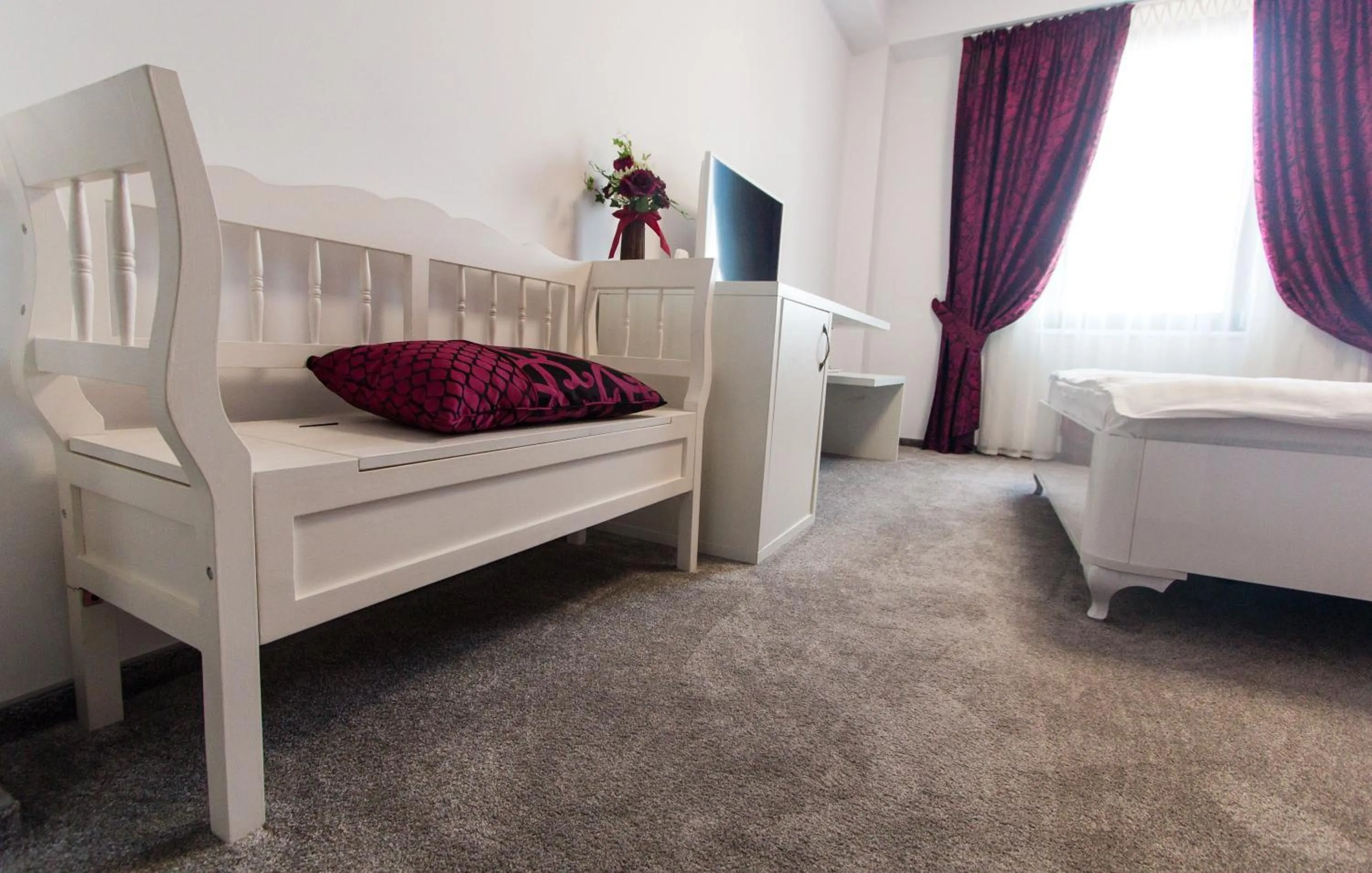 Photo of the whole room, Bed in Hotel Evianne Boutique