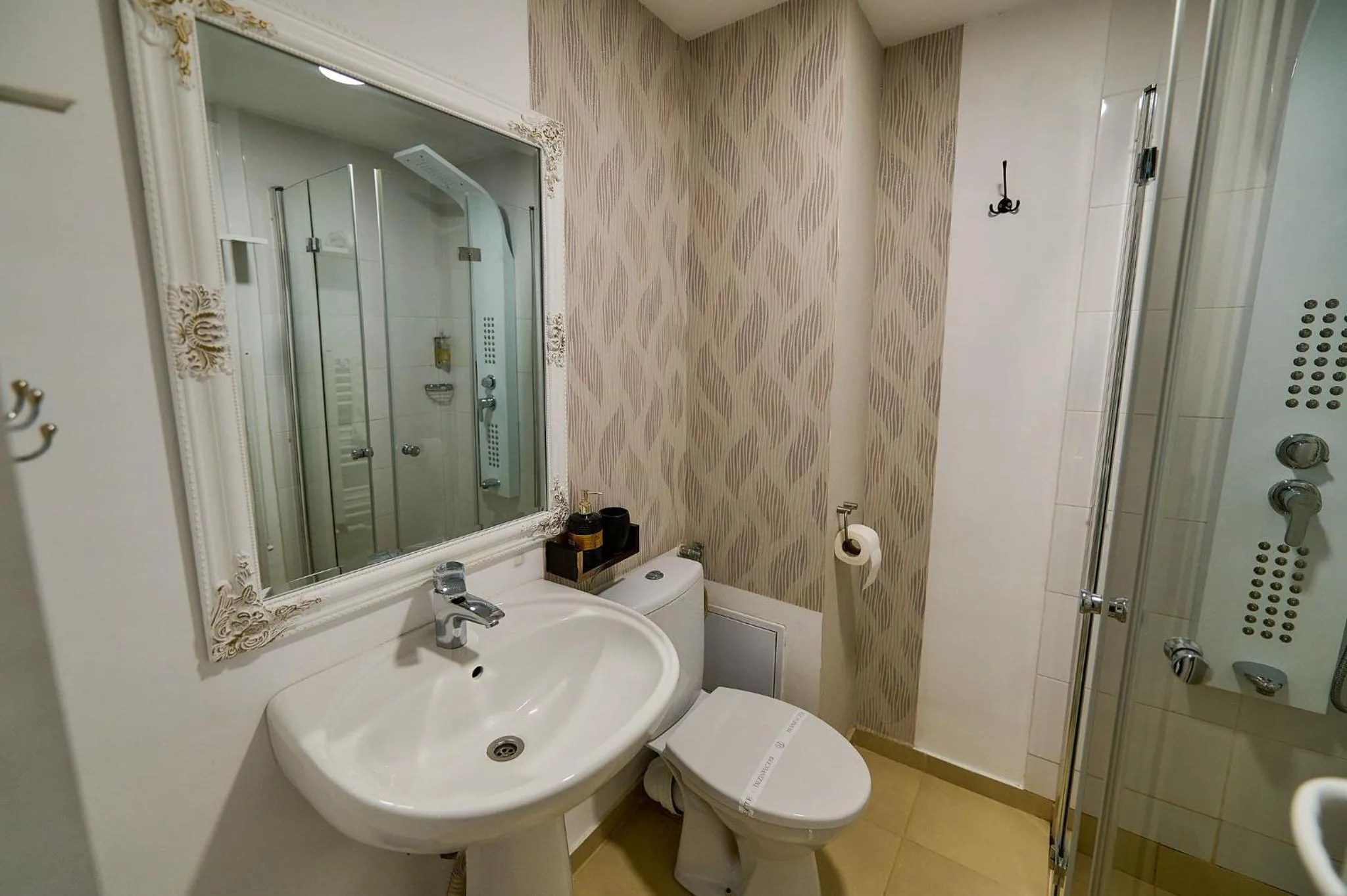 Bathroom in Hotel Evianne Boutique