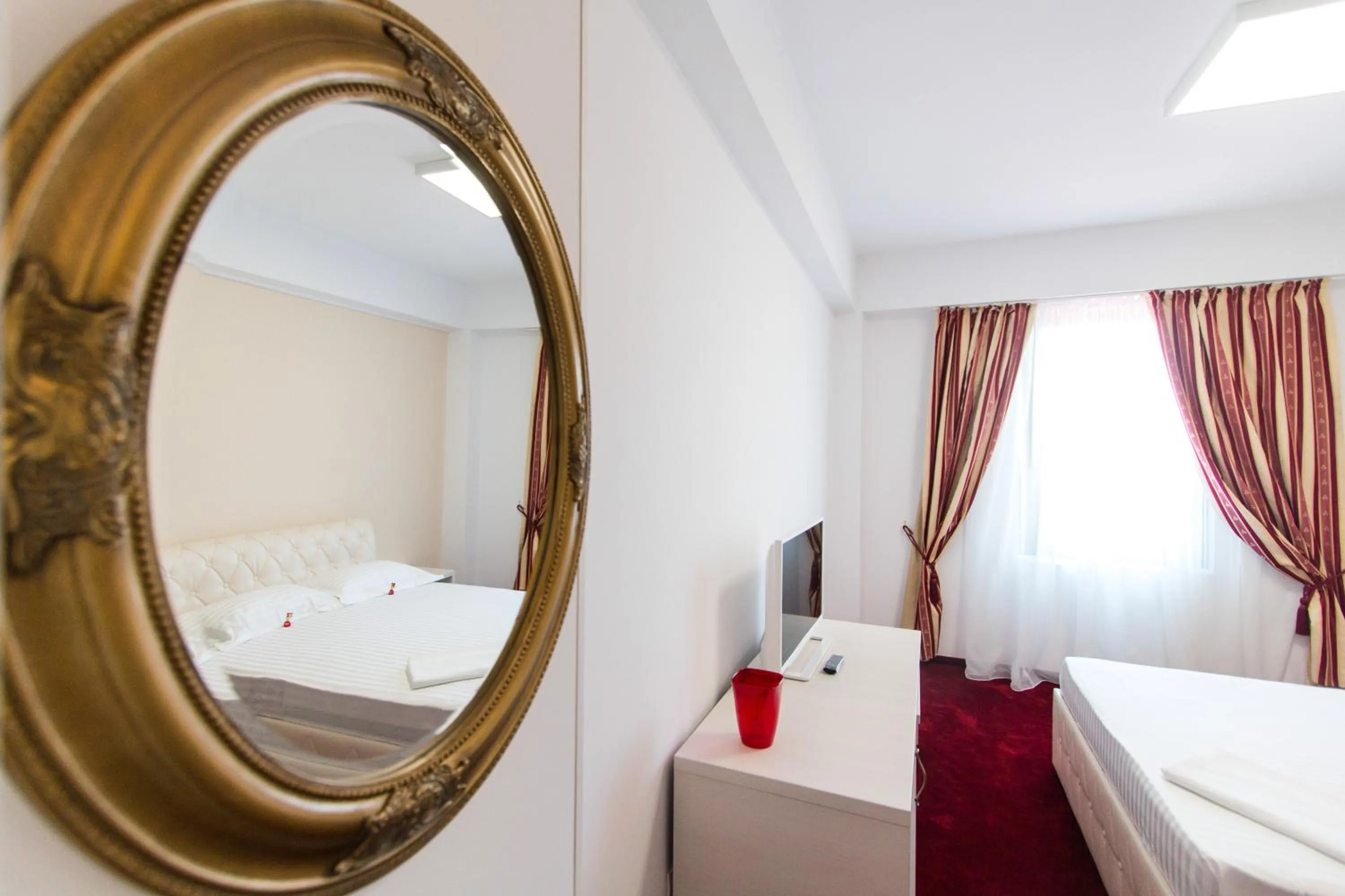 Photo of the whole room, Bed in Hotel Evianne Boutique