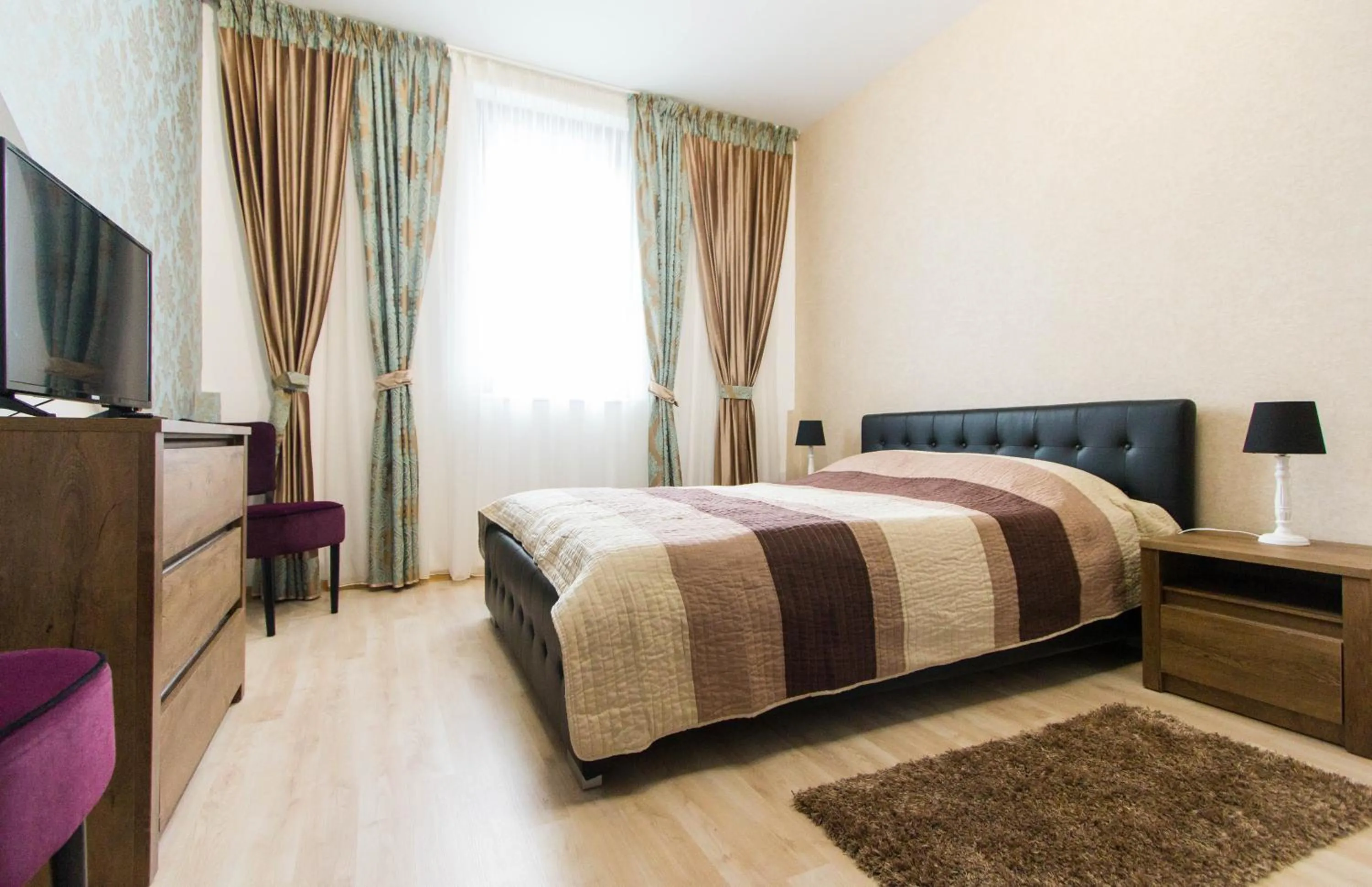 Photo of the whole room, Bed in Hotel Evianne Boutique