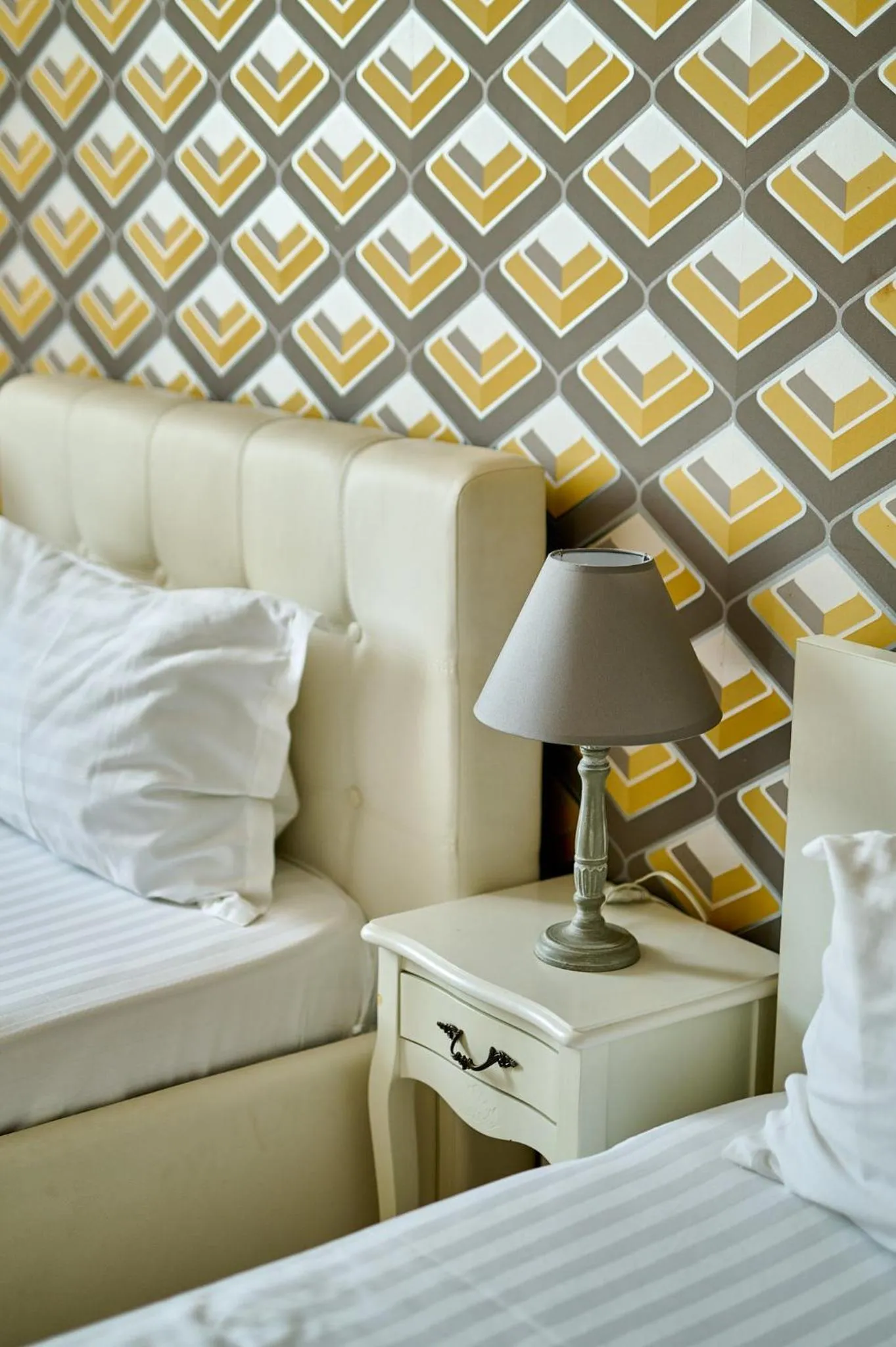 Bed in Hotel Evianne Boutique