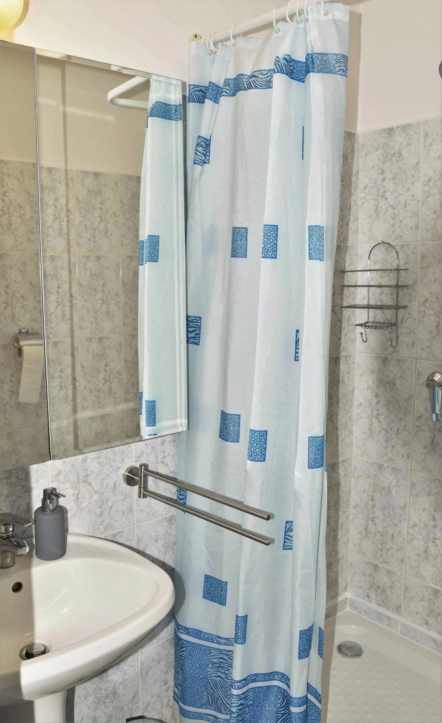 Bathroom in Ludika Vendégház
