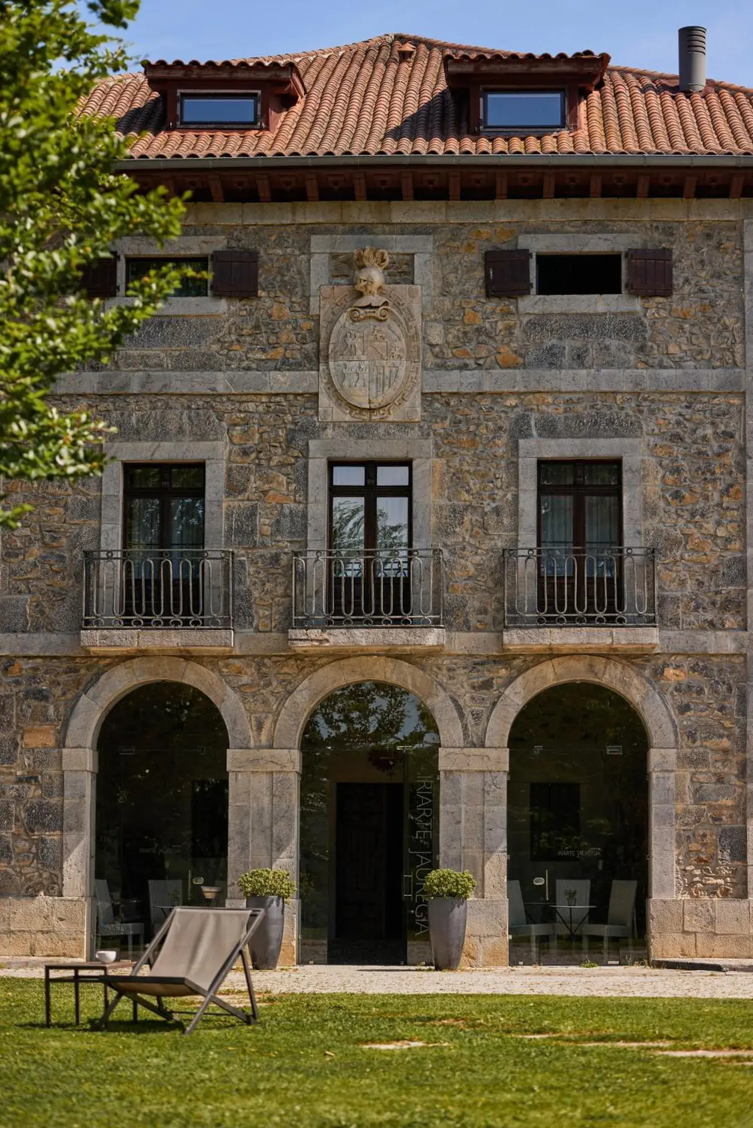 Property building in Iriarte Jauregia Property building in Iriarte Jauregia