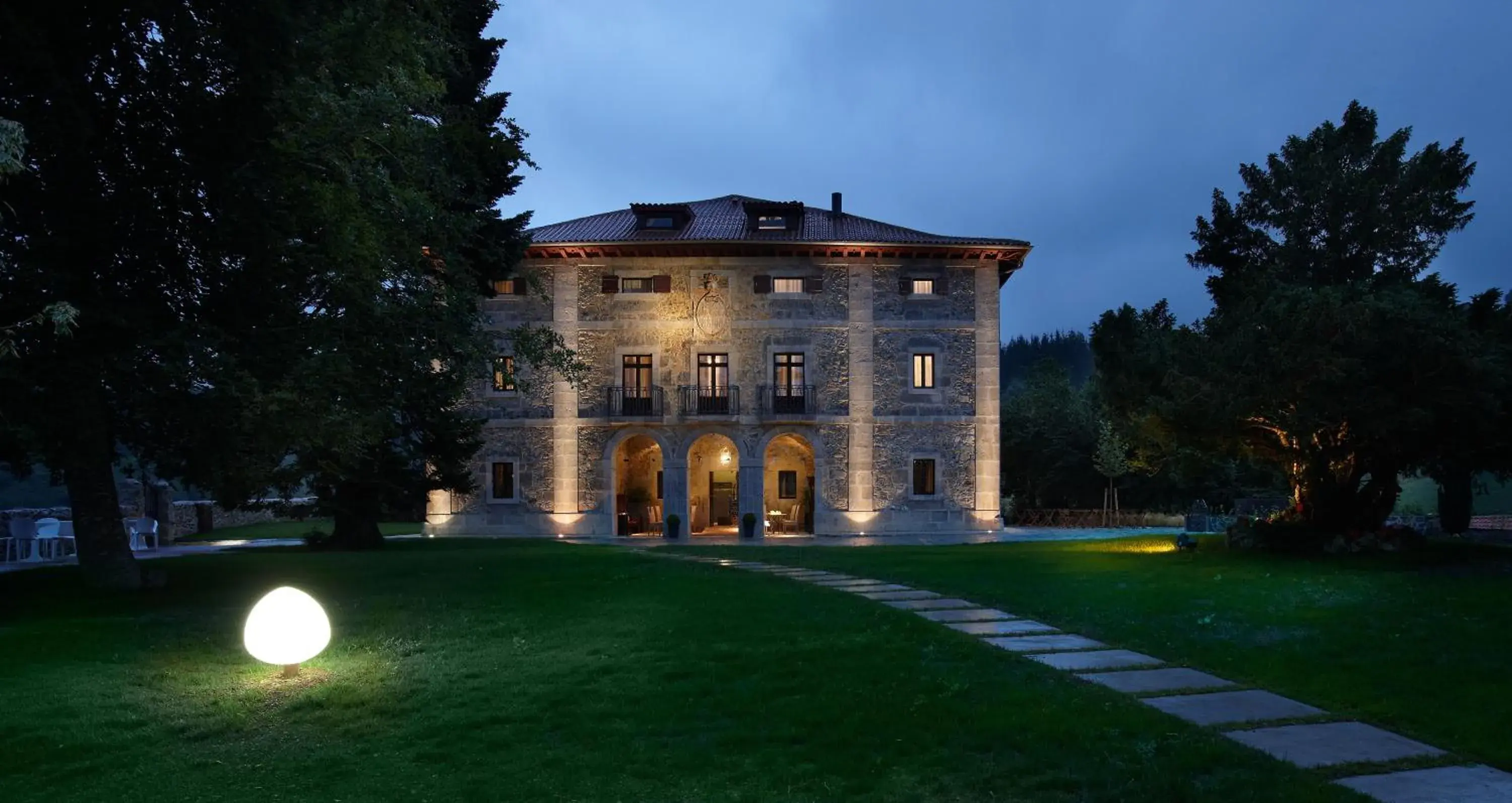 Facade/entrance in Iriarte Jauregia Facade/entrance in Iriarte Jauregia