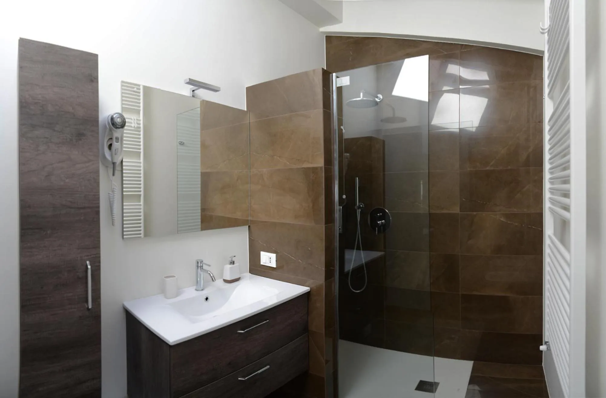 Bathroom in Iseo Lake - Rooms & Apartments