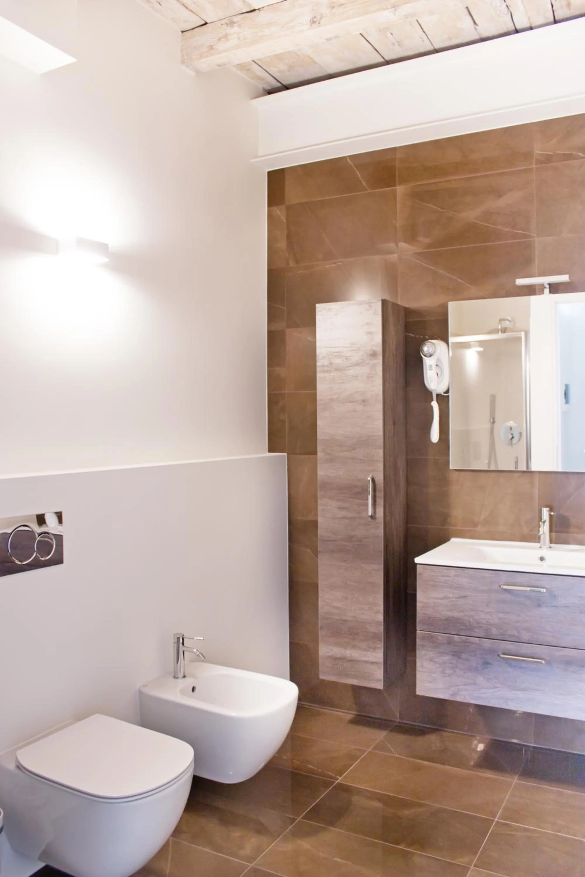 Toilet in Iseo Lake - Rooms & Apartments