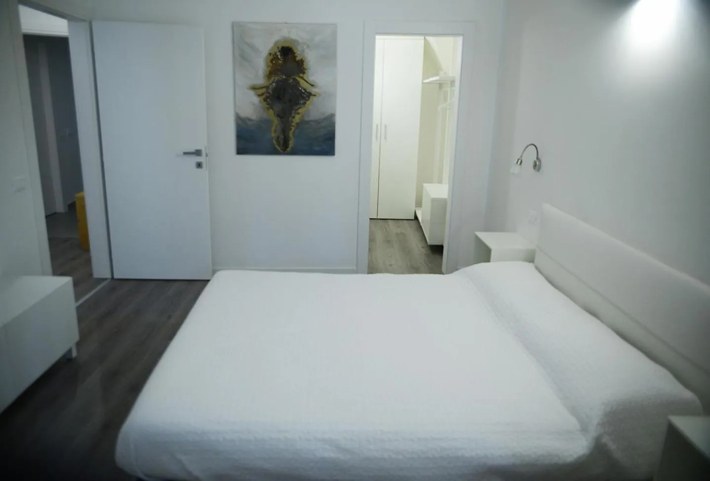 Bedroom, Bed in Iseo Lake - Rooms & Apartments