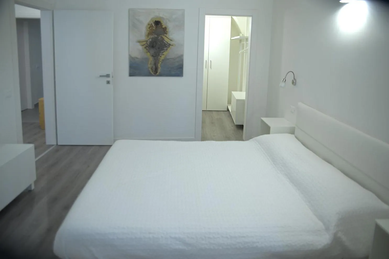 Bedroom, Bed in Iseo Lake - Rooms & Apartments