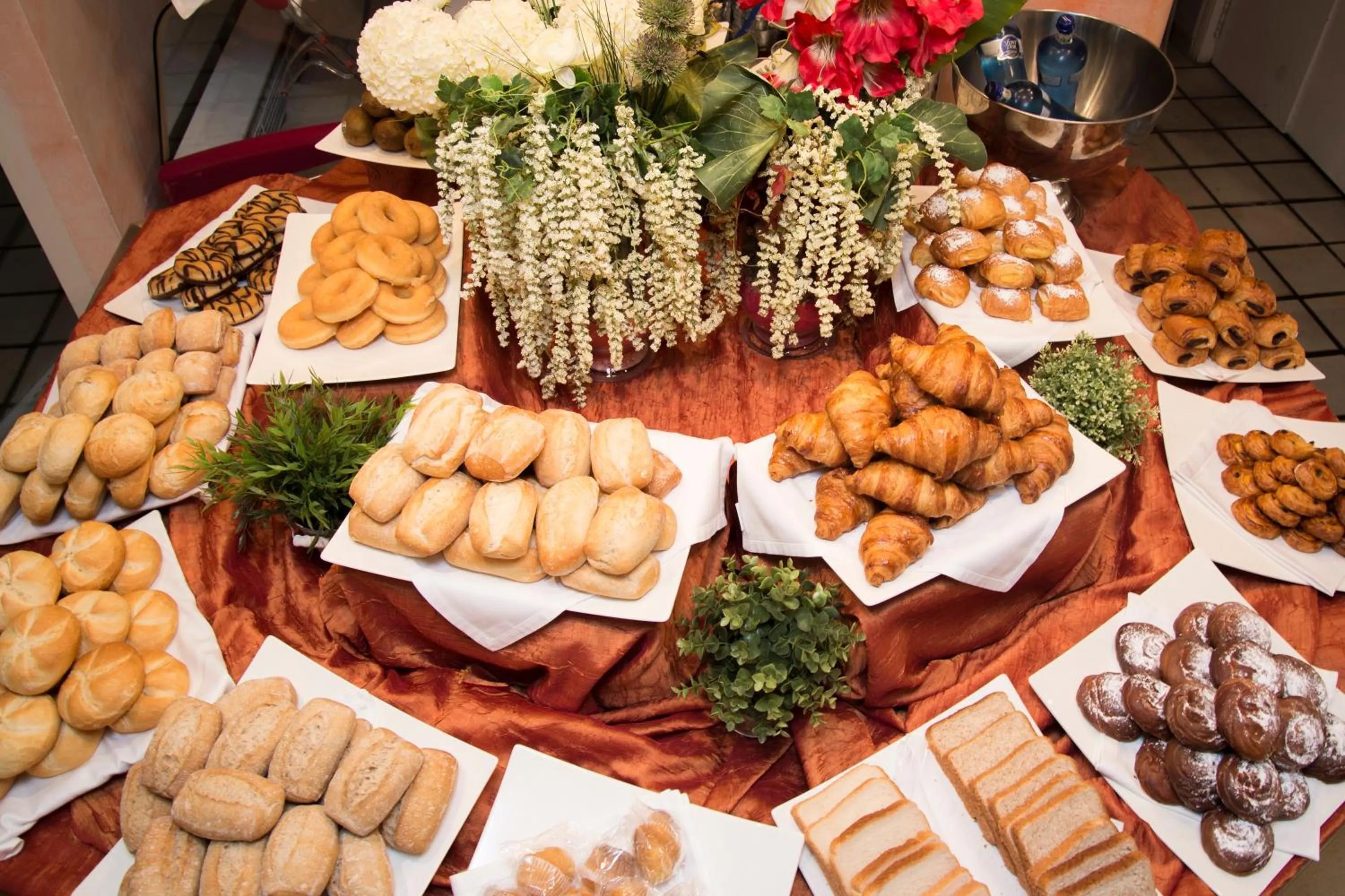 Breakfast in Hotel Jaime I