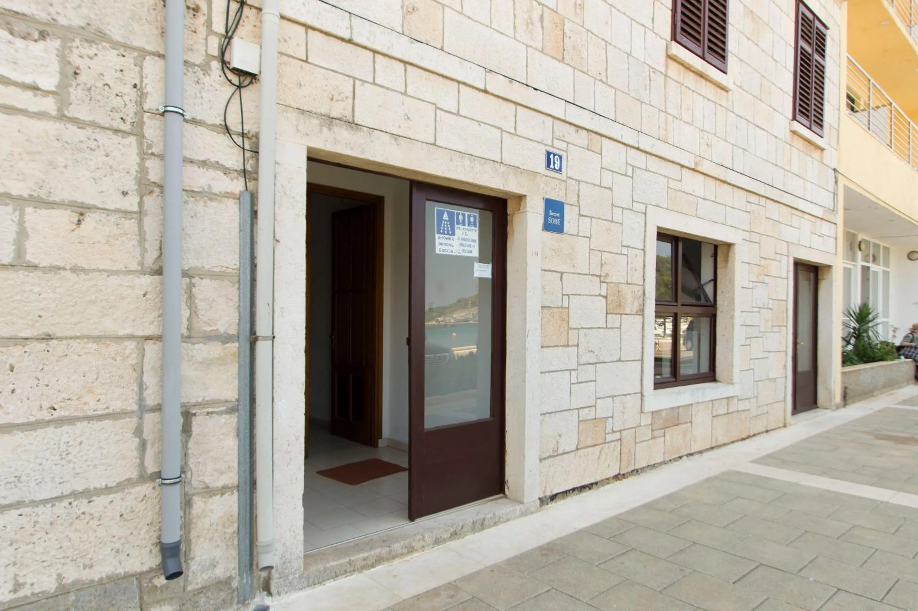 Property building in Sobe Andreis