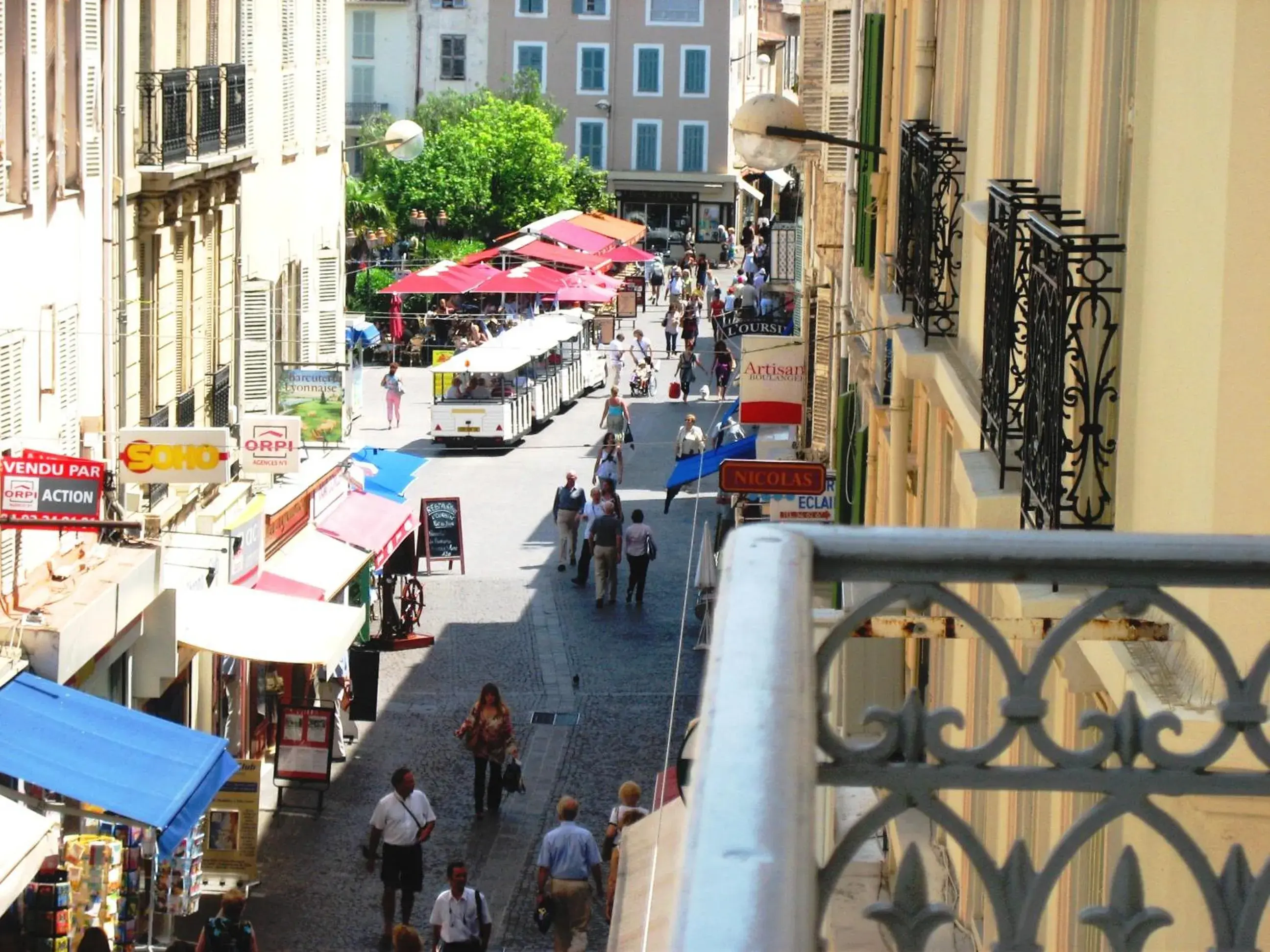 Balcony in Heart of Old Antibes, AC, View Balcony in Heart of Old Antibes, AC, View