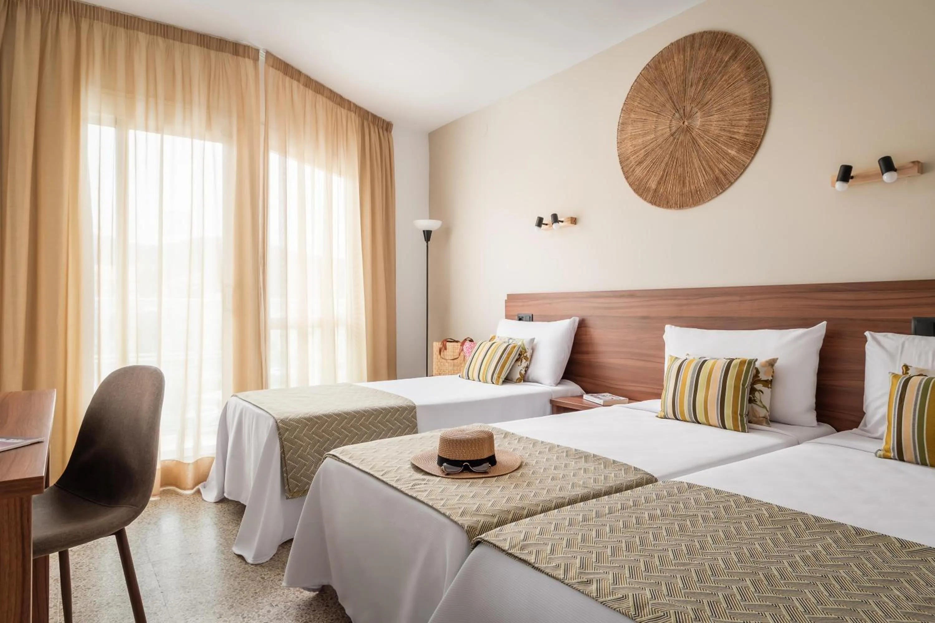 Photo of the whole room, Bed in ALEGRIA Cartago Nova