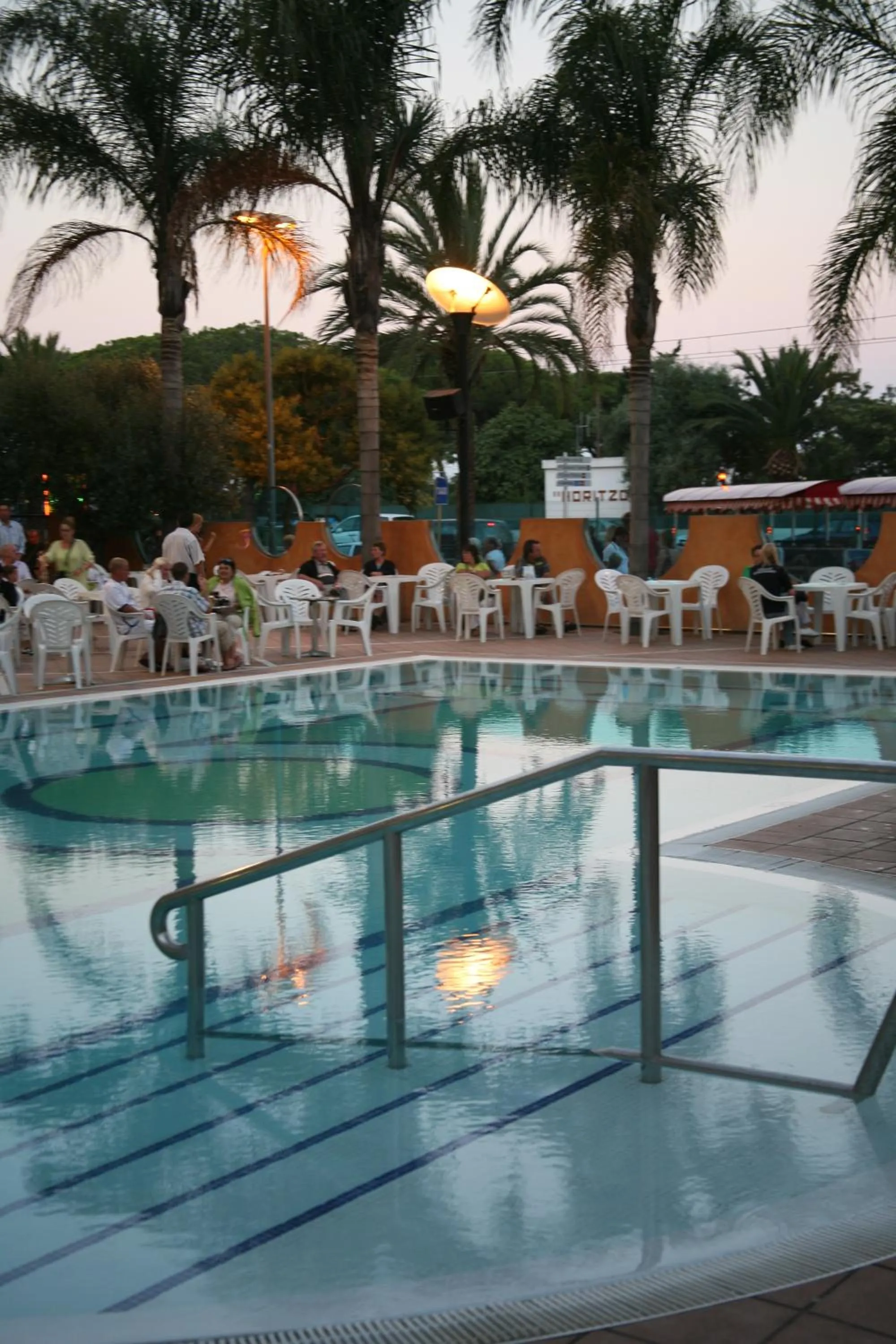 Swimming pool in Hotel Reymar