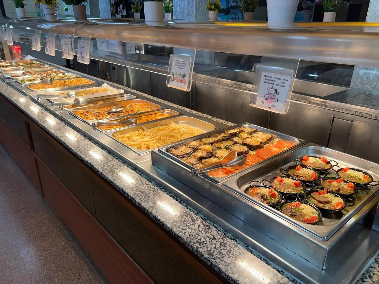 Restaurant/places to eat in Hotel Reymar Restaurant/places to eat in Hotel Reymar