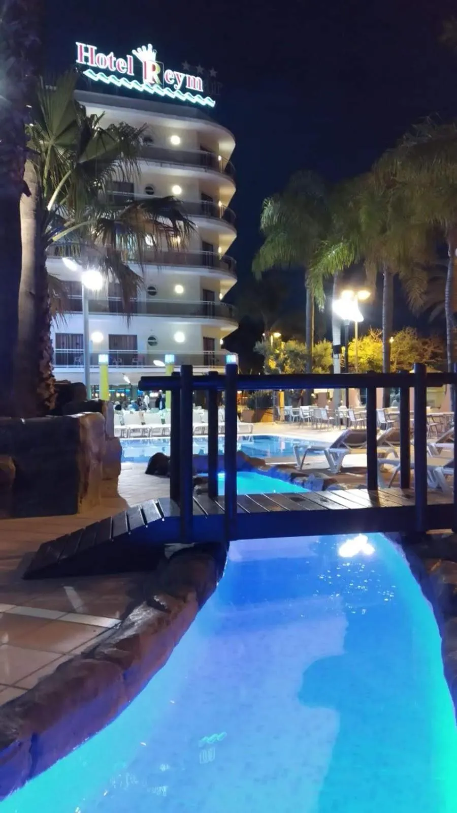 Swimming pool in Hotel Reymar