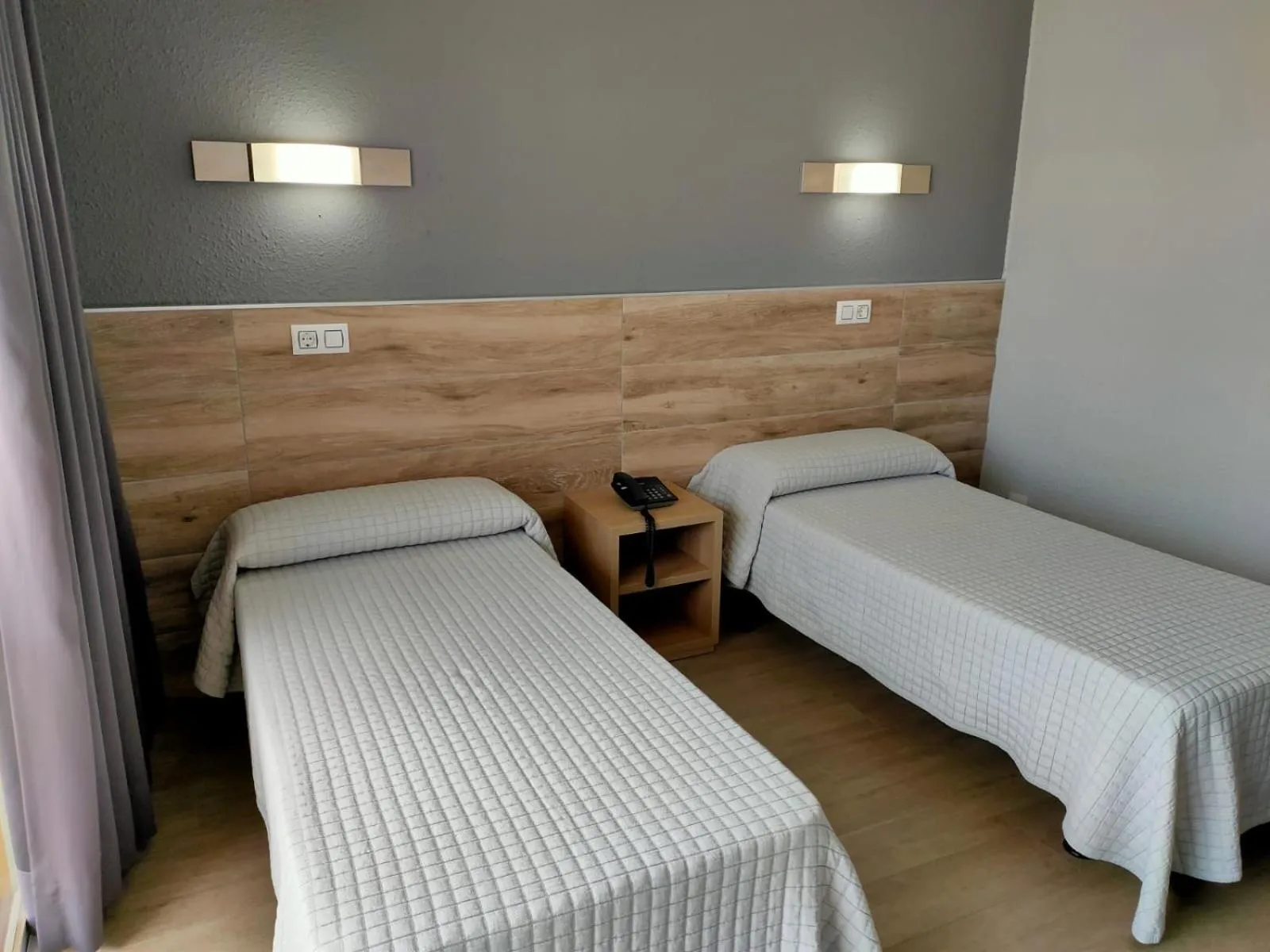 Bedroom, Bed in Hotel Reymar