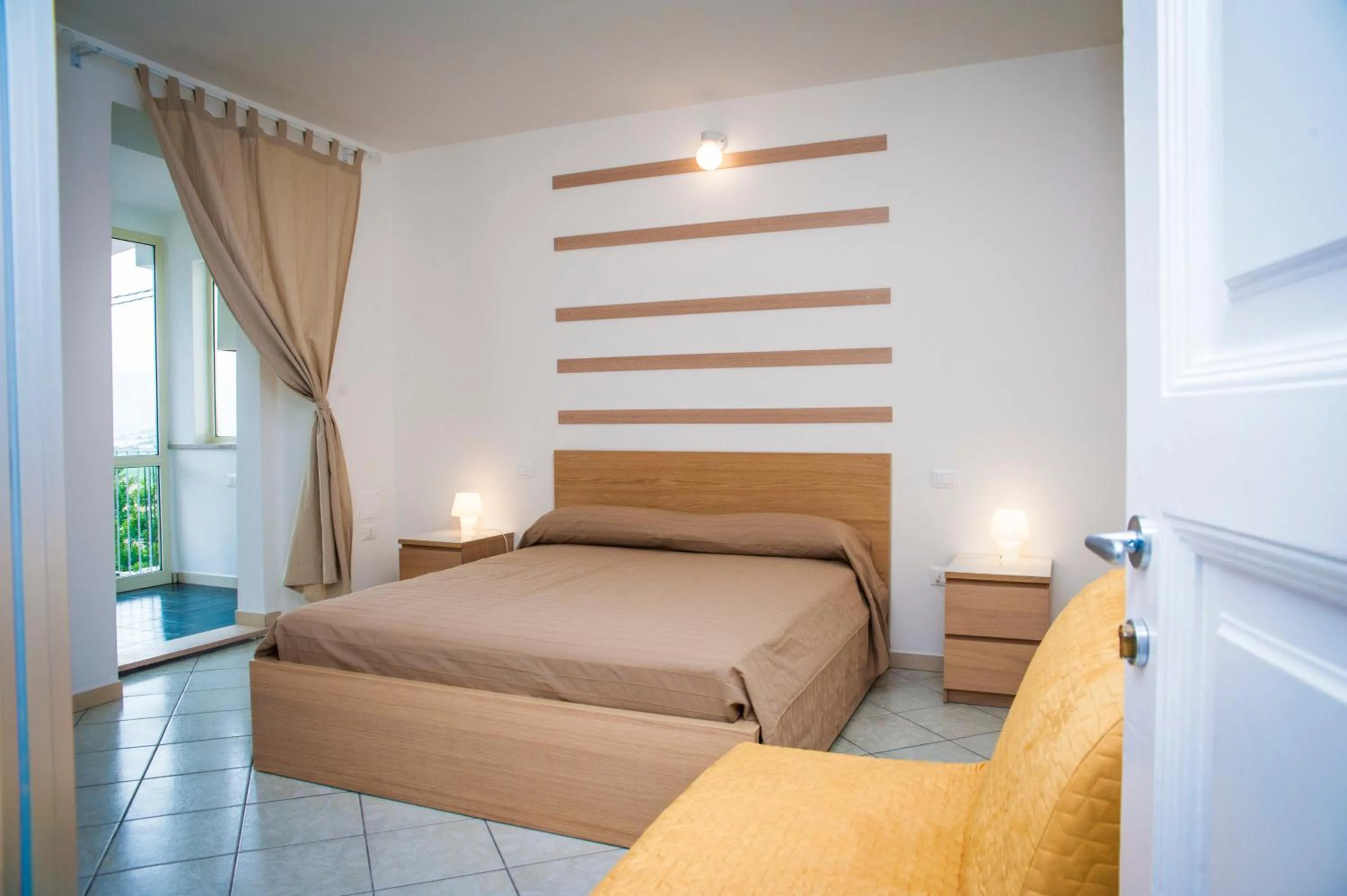 Balcony/Terrace, Bed in Ospitati - B&B Le Tre Chiavi
