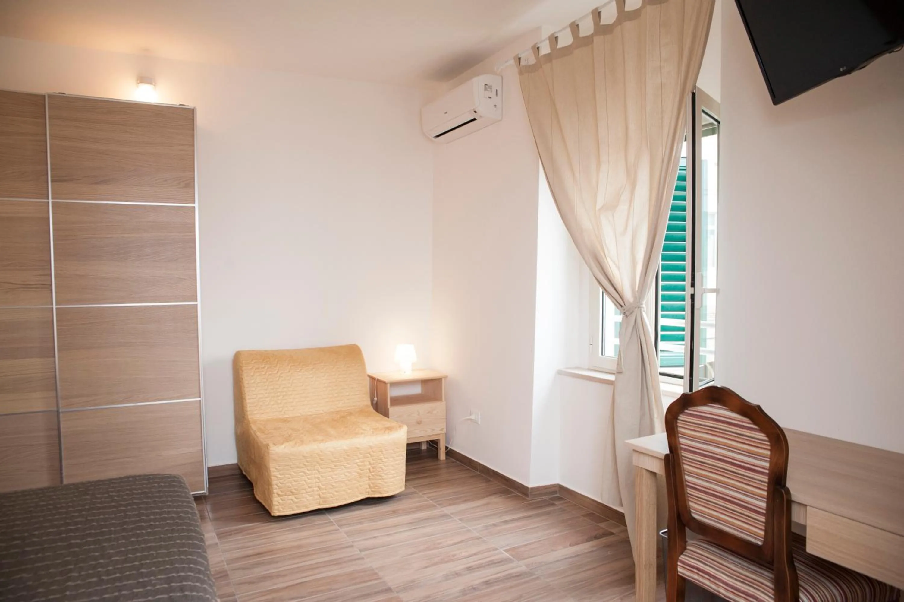 Photo of the whole room in Ospitati - B&B Le Tre Chiavi