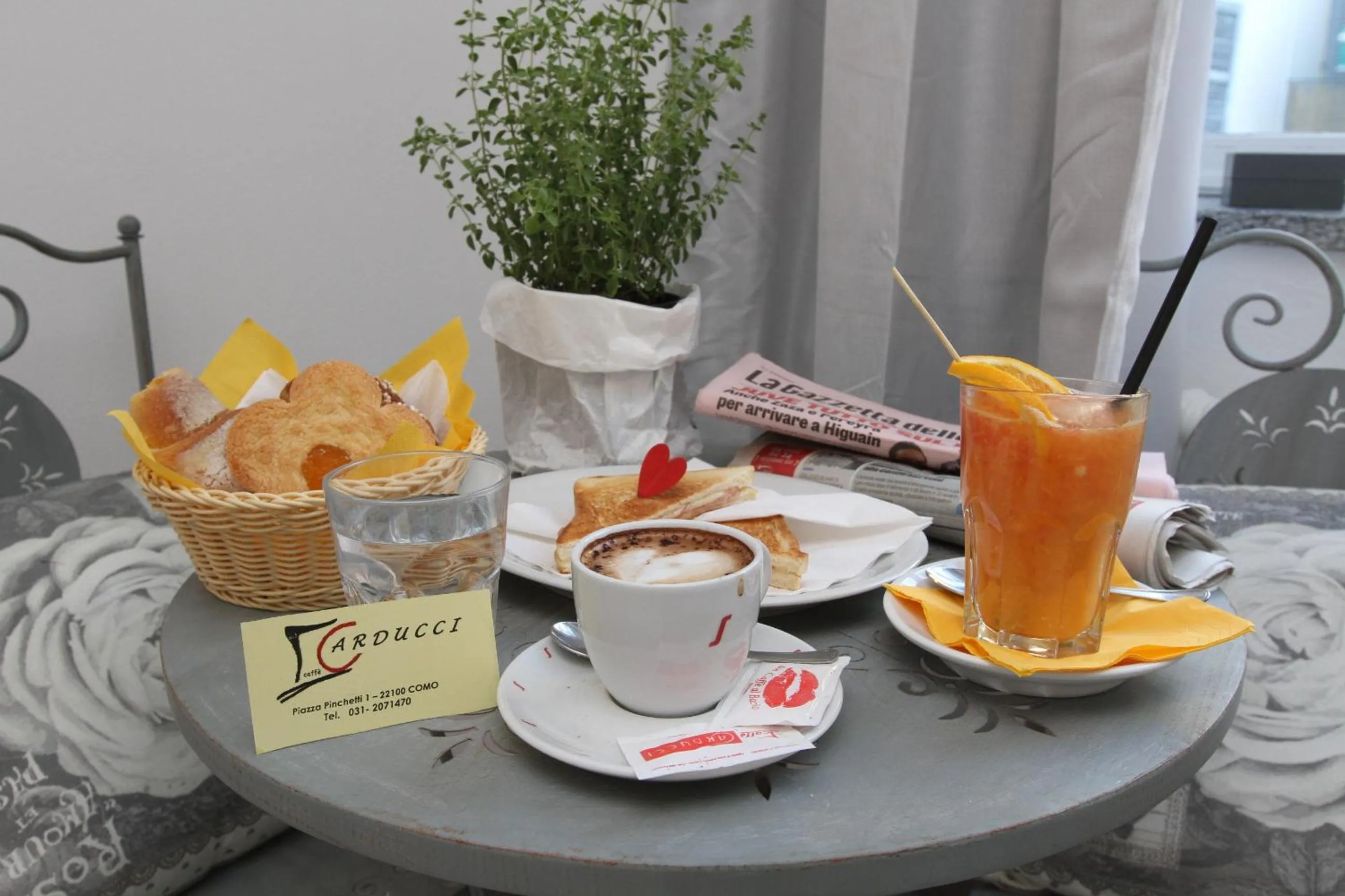 Italian breakfast in Carducci