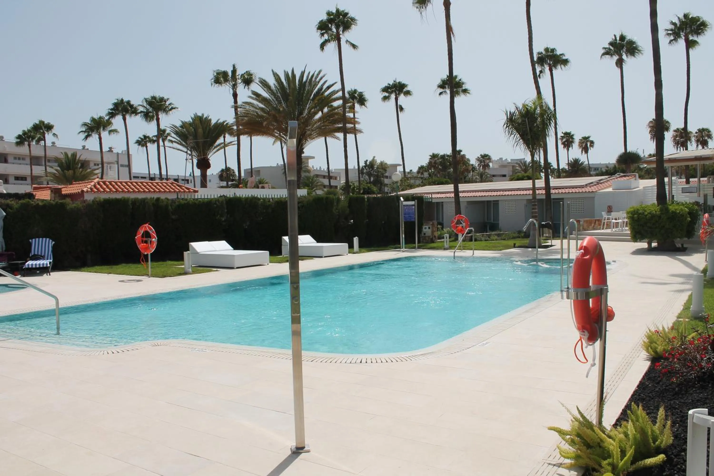 Swimming pool in Relaxia Los Girasoles Bungalows