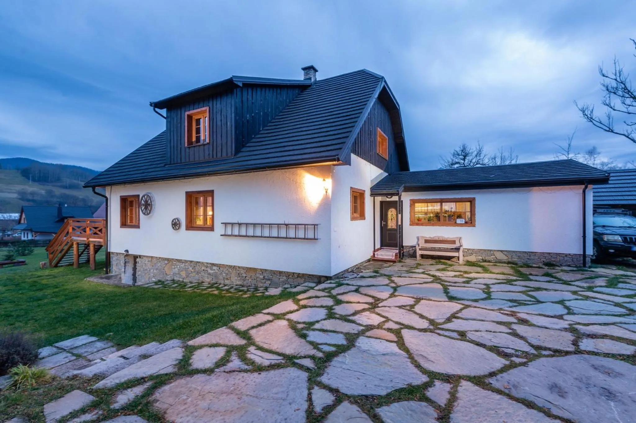 Property building in Chalupa Pri Grúni