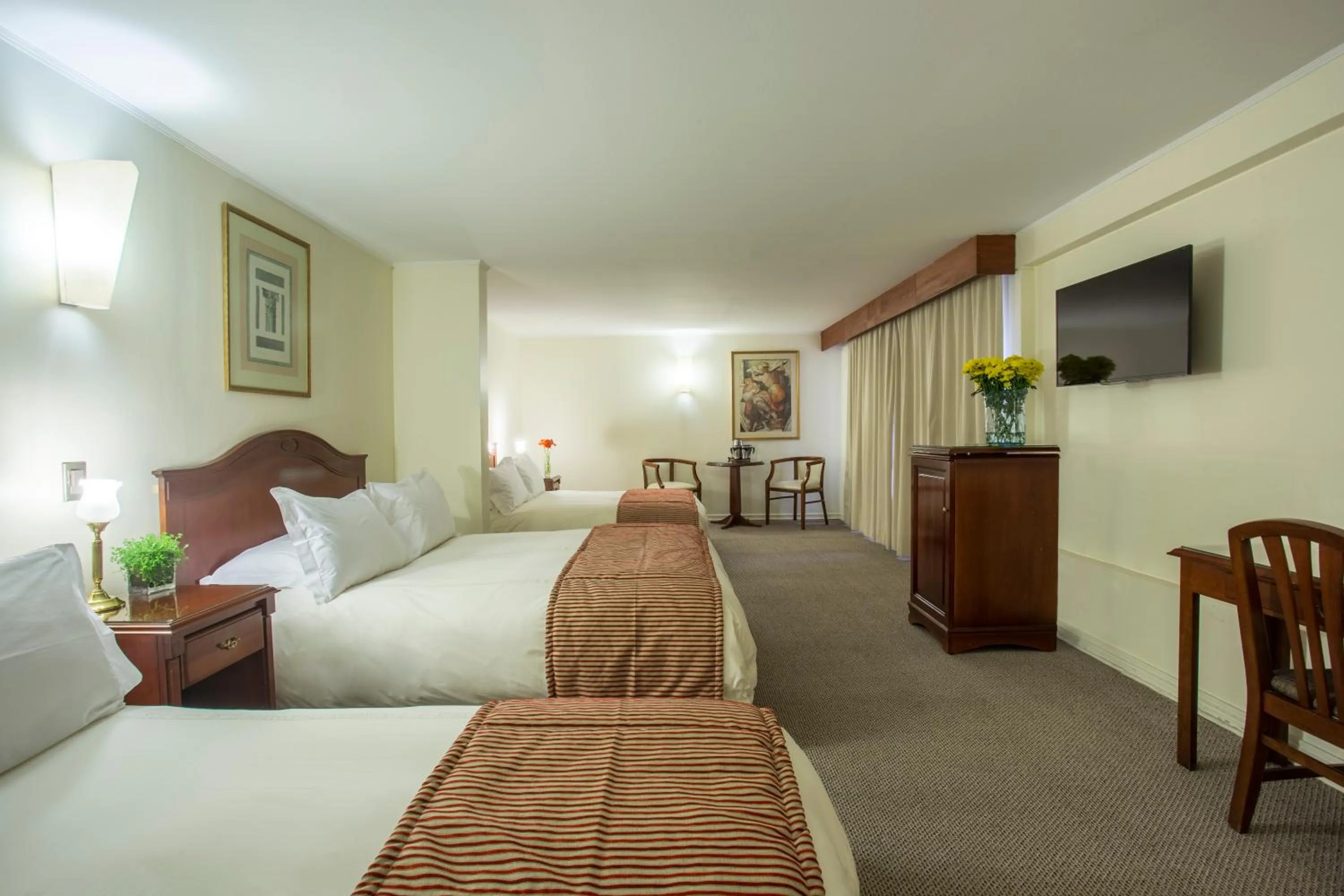 Bed in MR Hotel Providencia (ex Hotel Neruda)