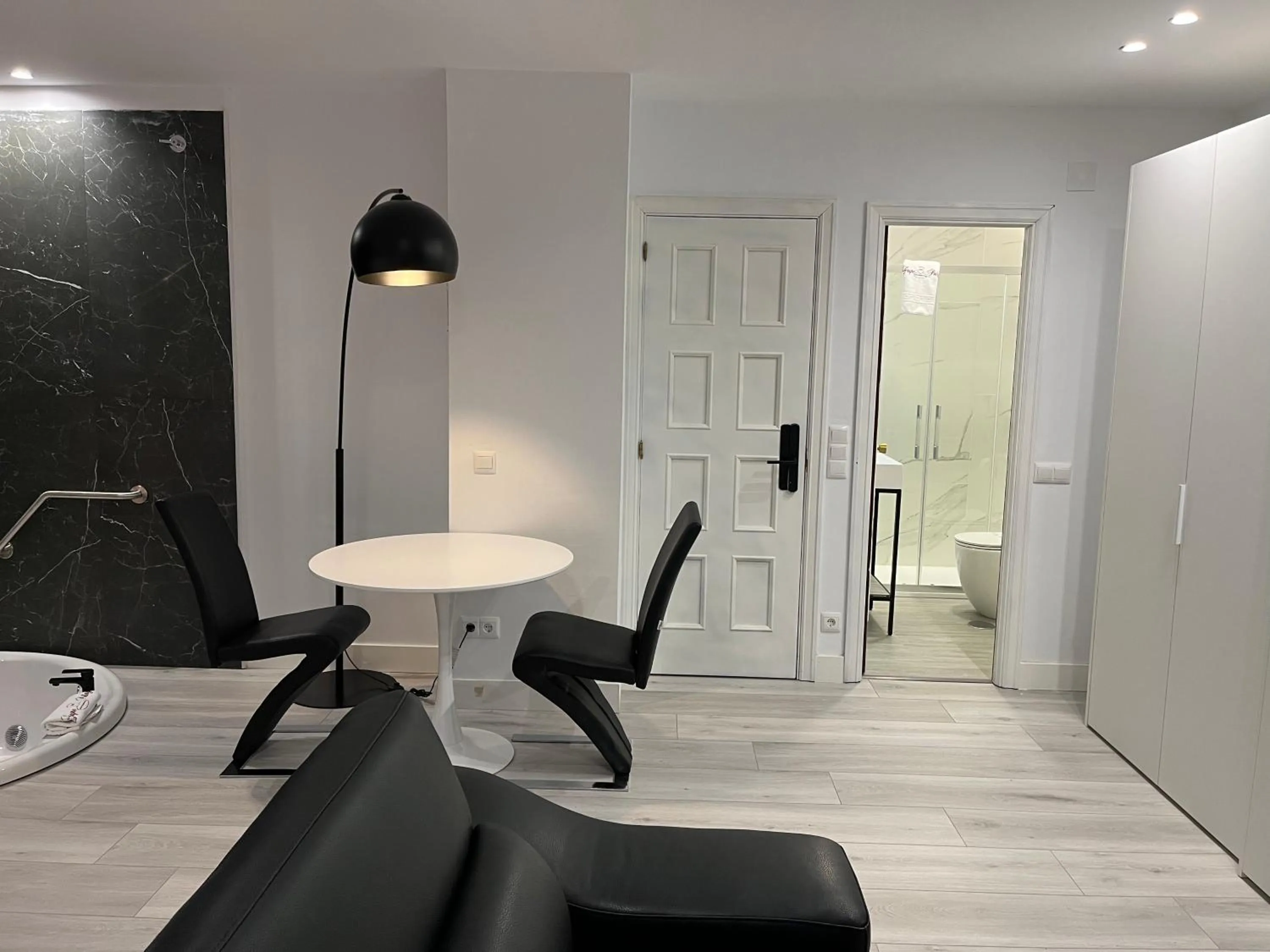 H Pelayo Noja Auto Check-In Rooms