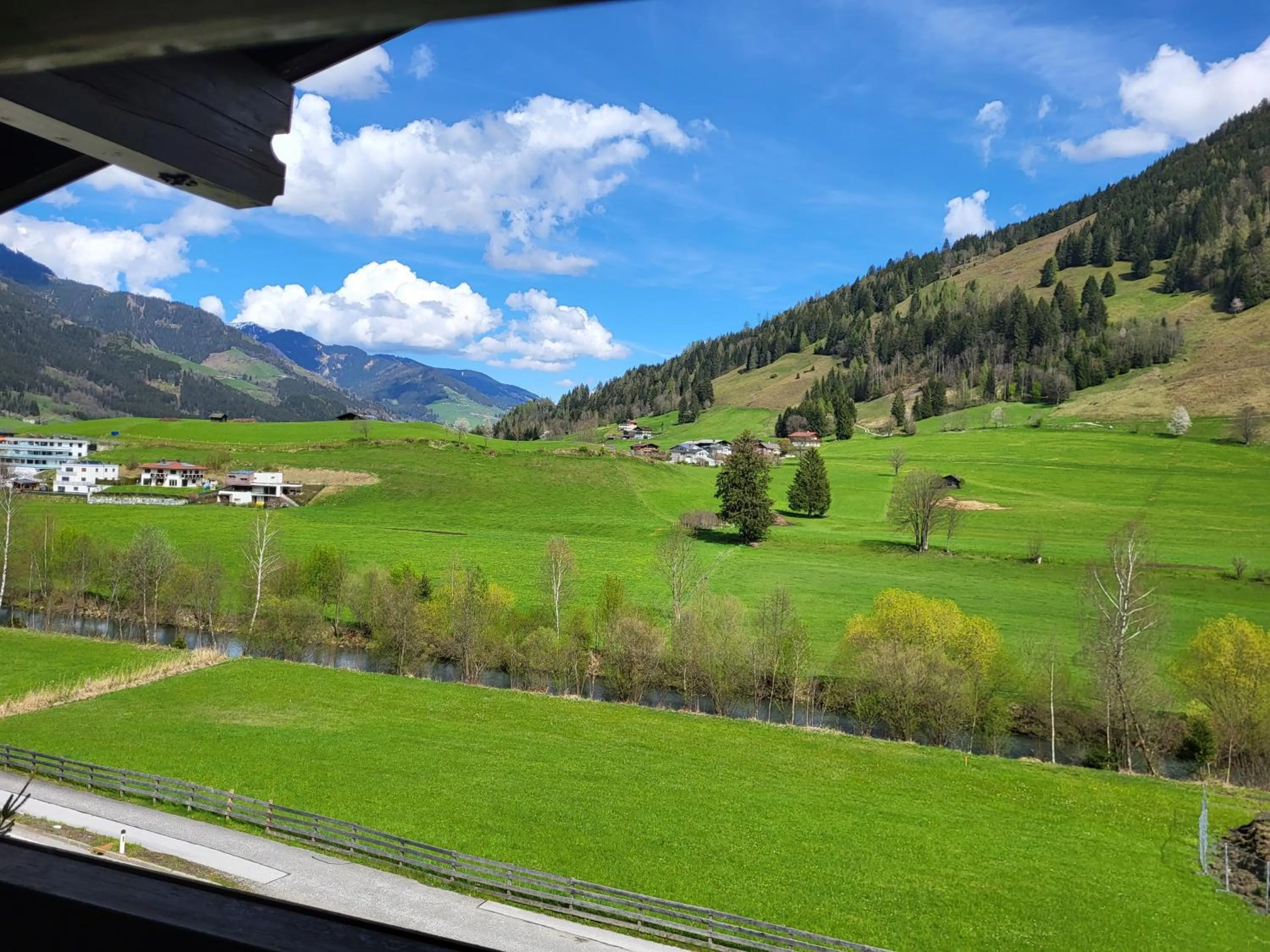 Spring in Alpenzeit Apartments