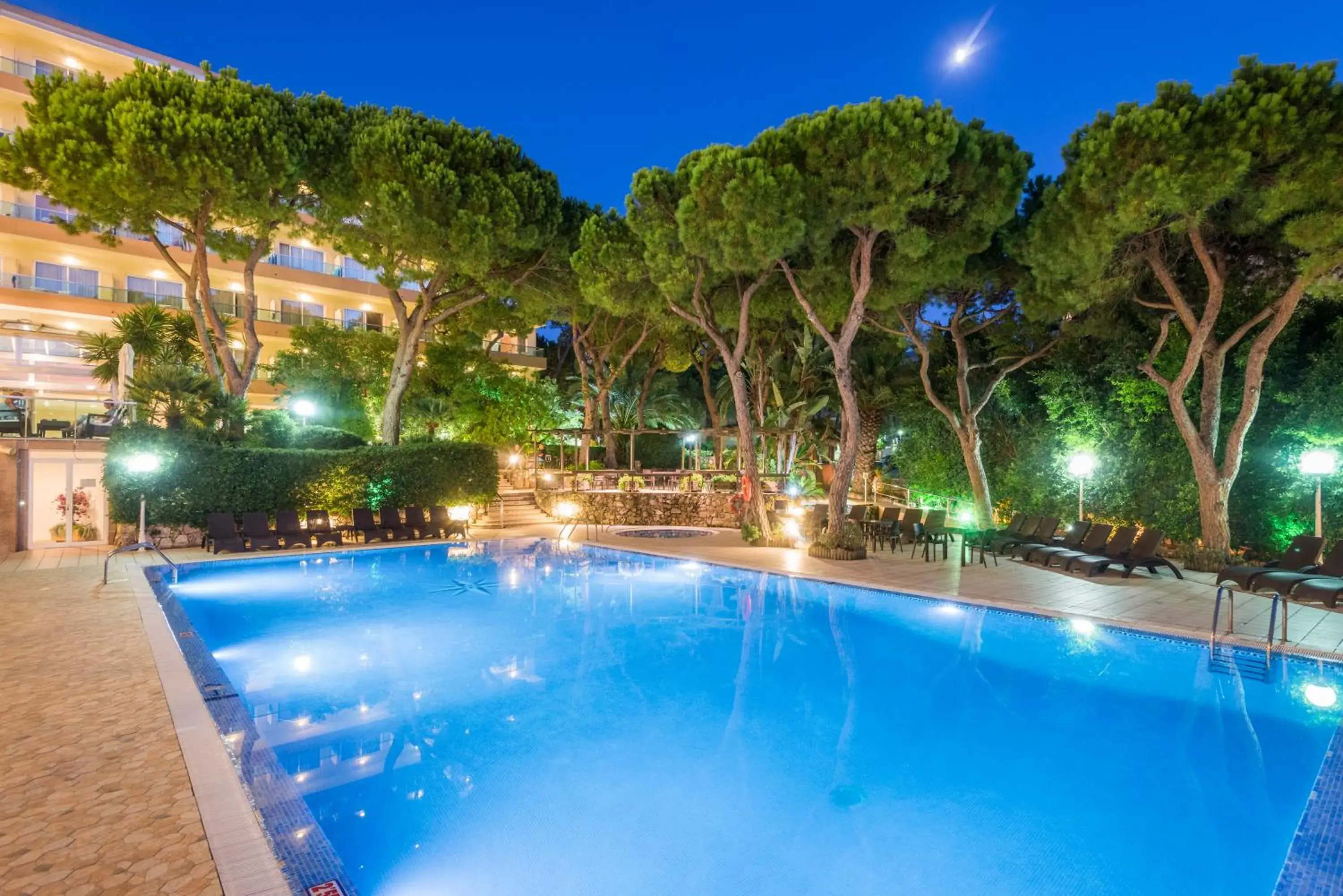 Swimming pool in Hotel Las Vegas Swimming pool in Hotel Las Vegas