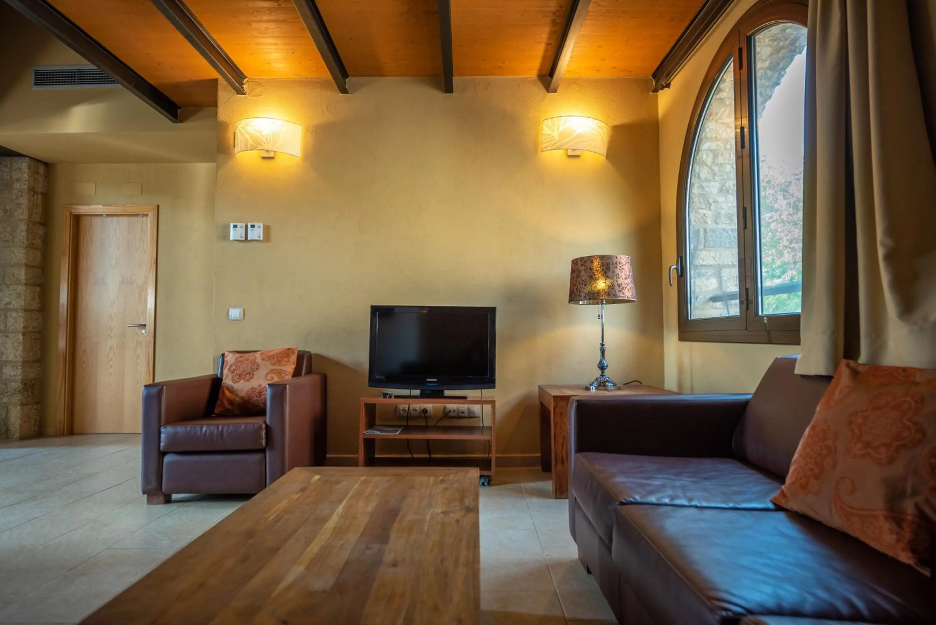 Living room in L'Arcada de Fares