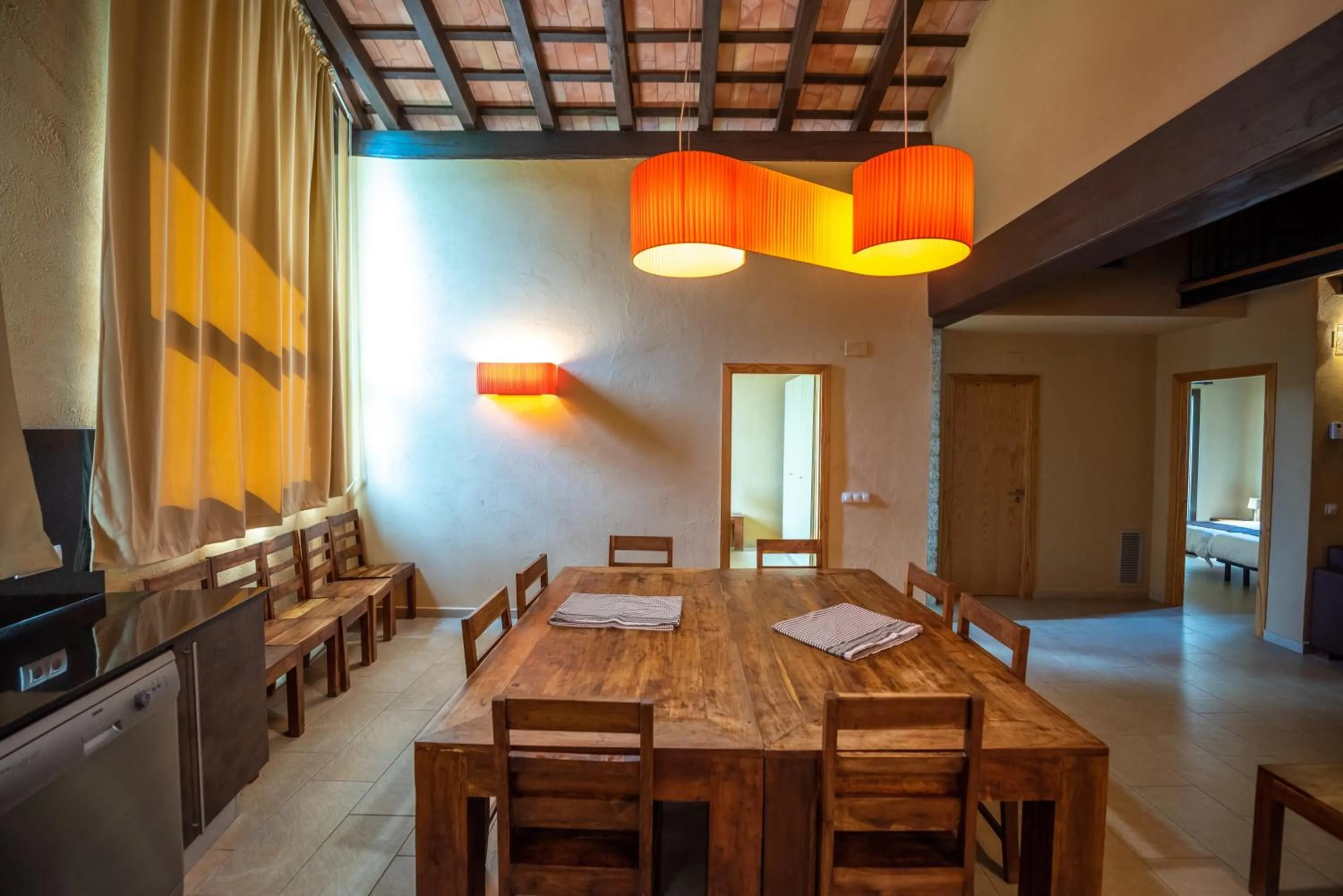 Dining area in L'Arcada de Fares