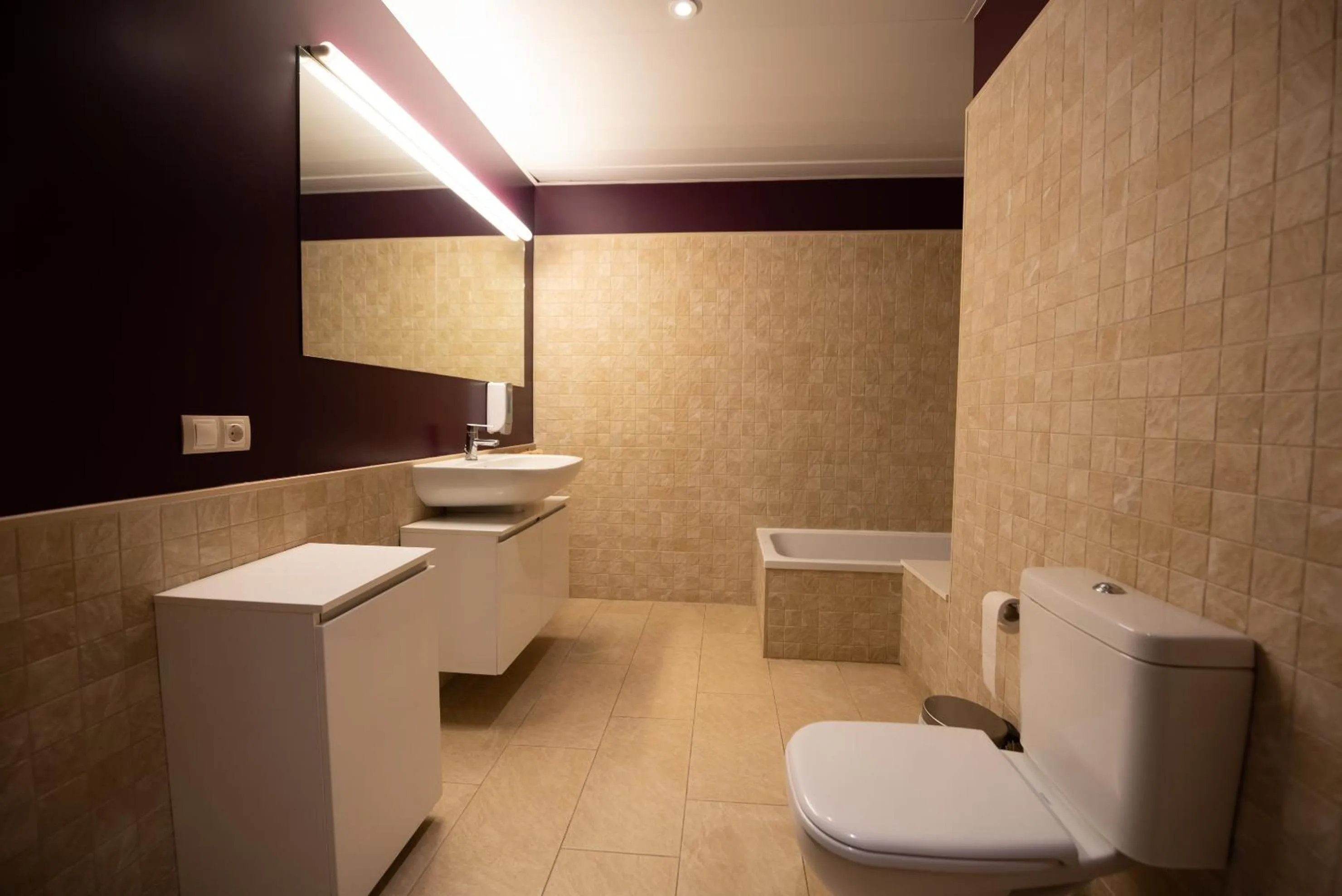 Toilet in L'Arcada de Fares