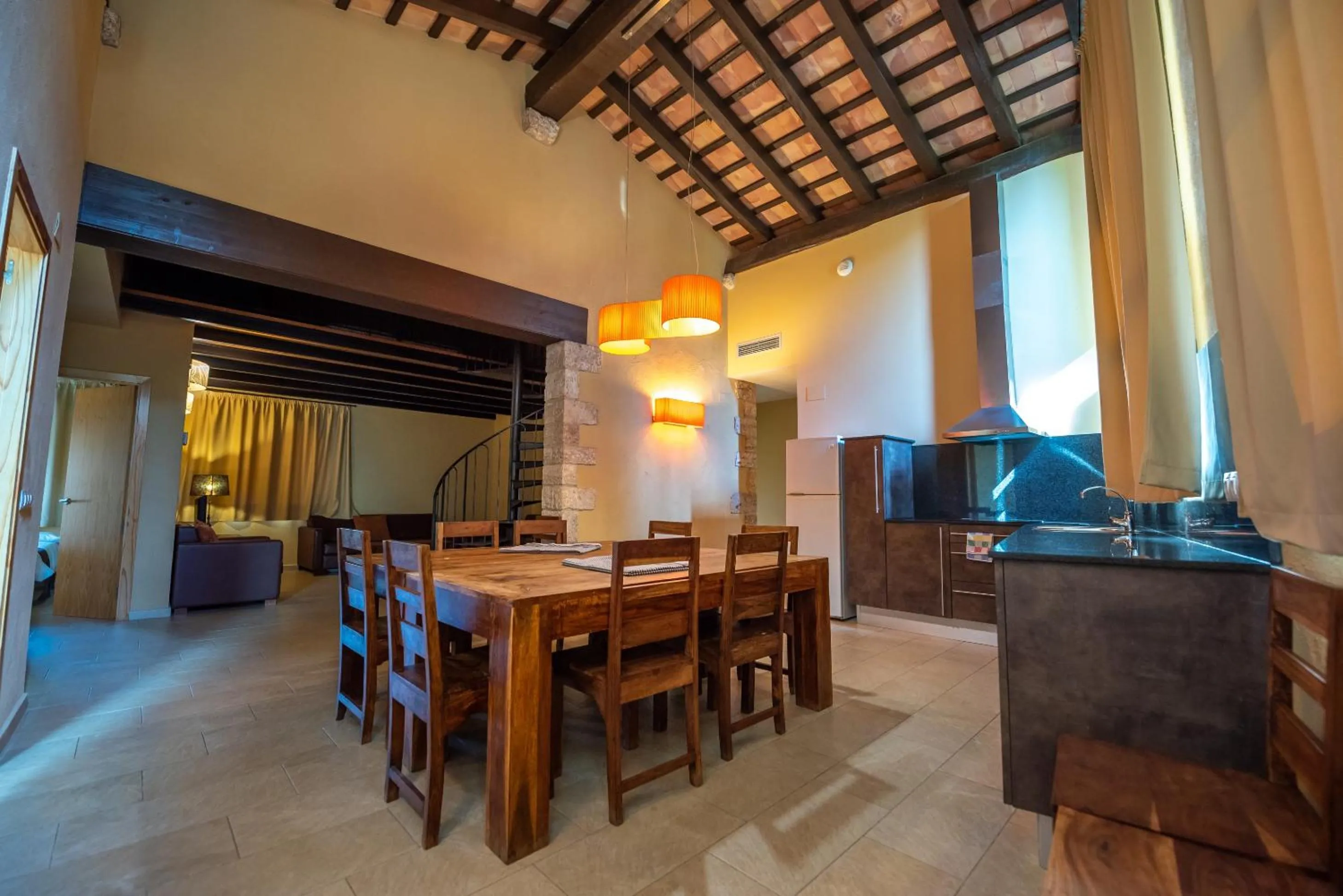 Dining area in L'Arcada de Fares