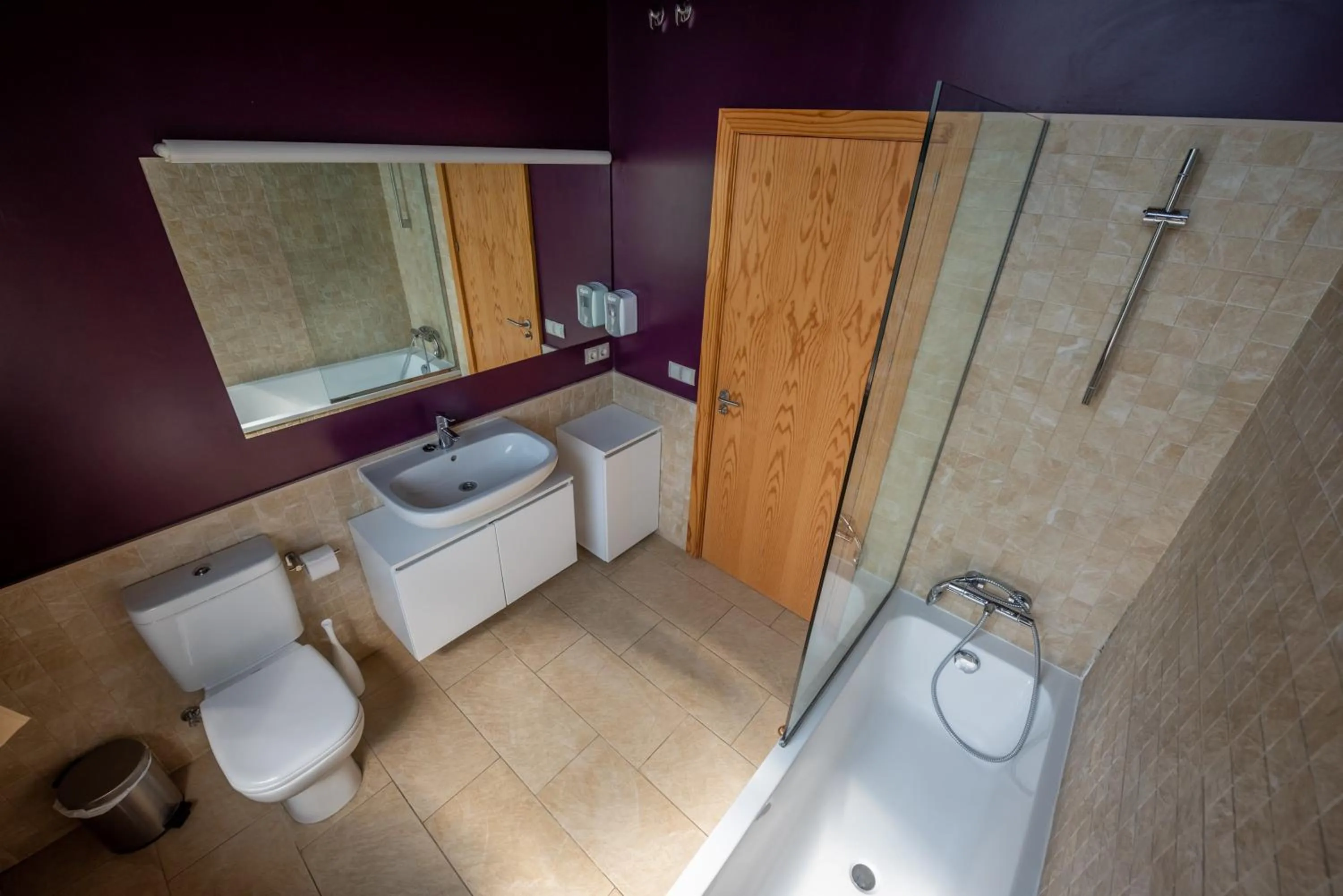 Toilet in L'Arcada de Fares