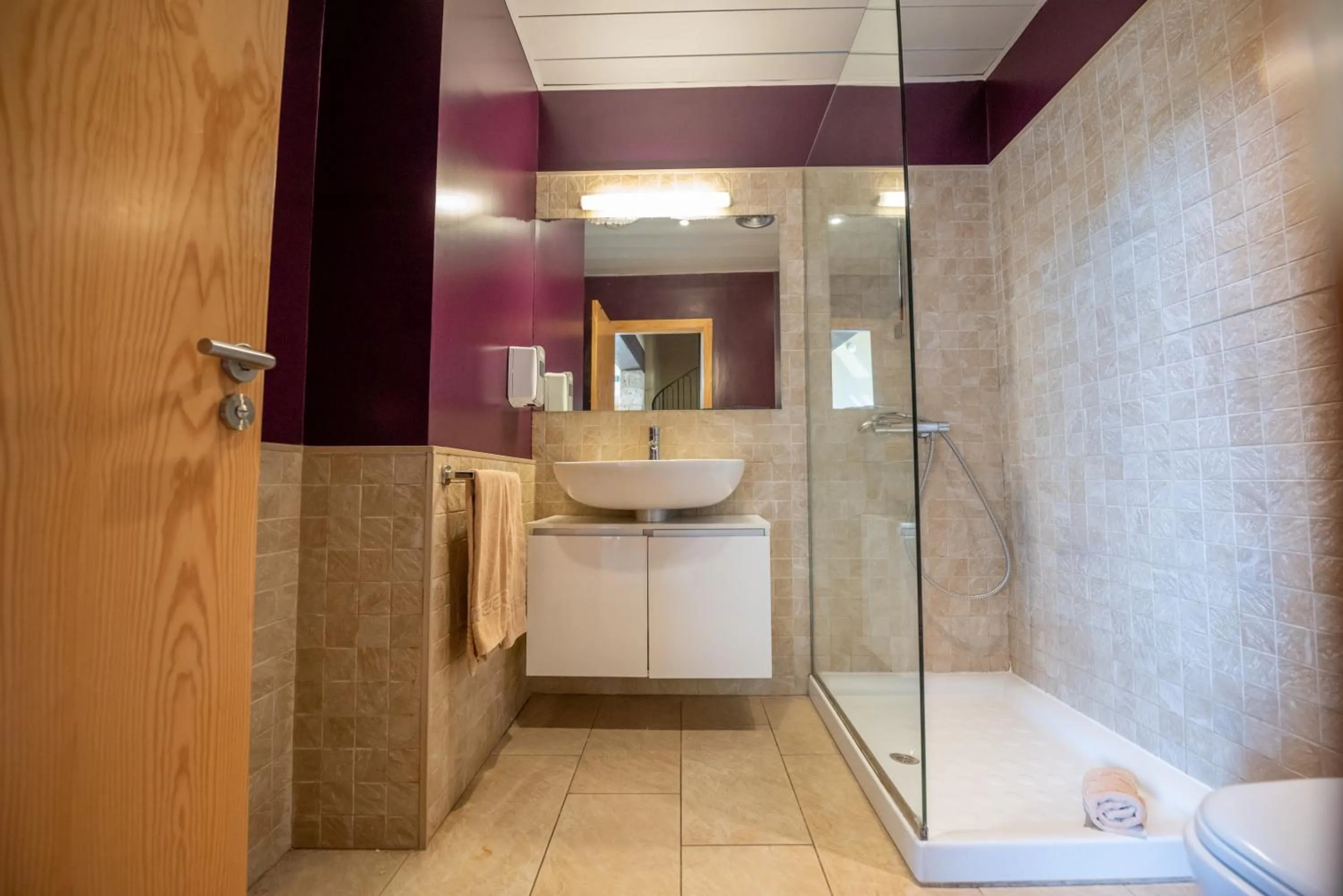 Toilet in L'Arcada de Fares