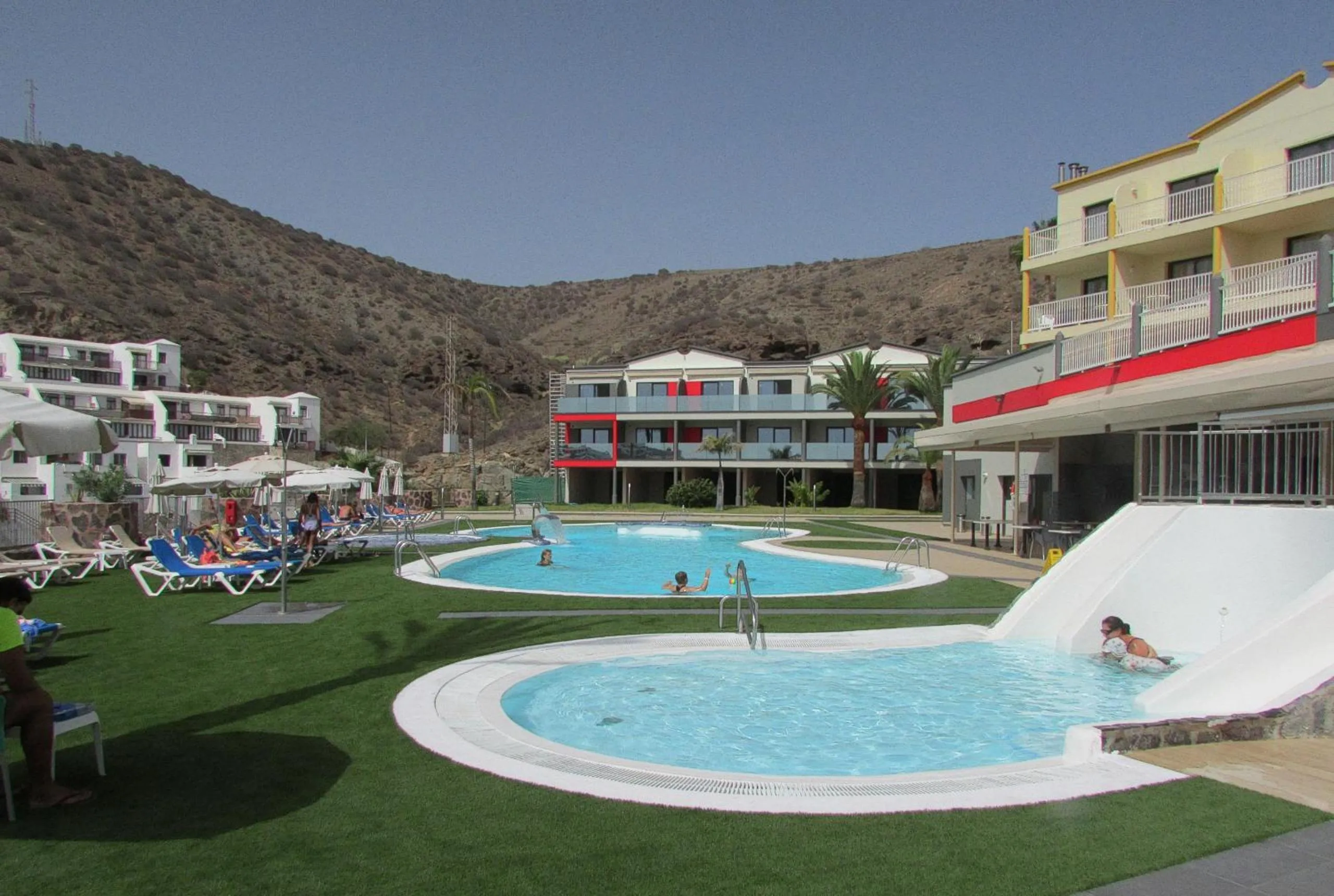 Apartamentos Natural Park