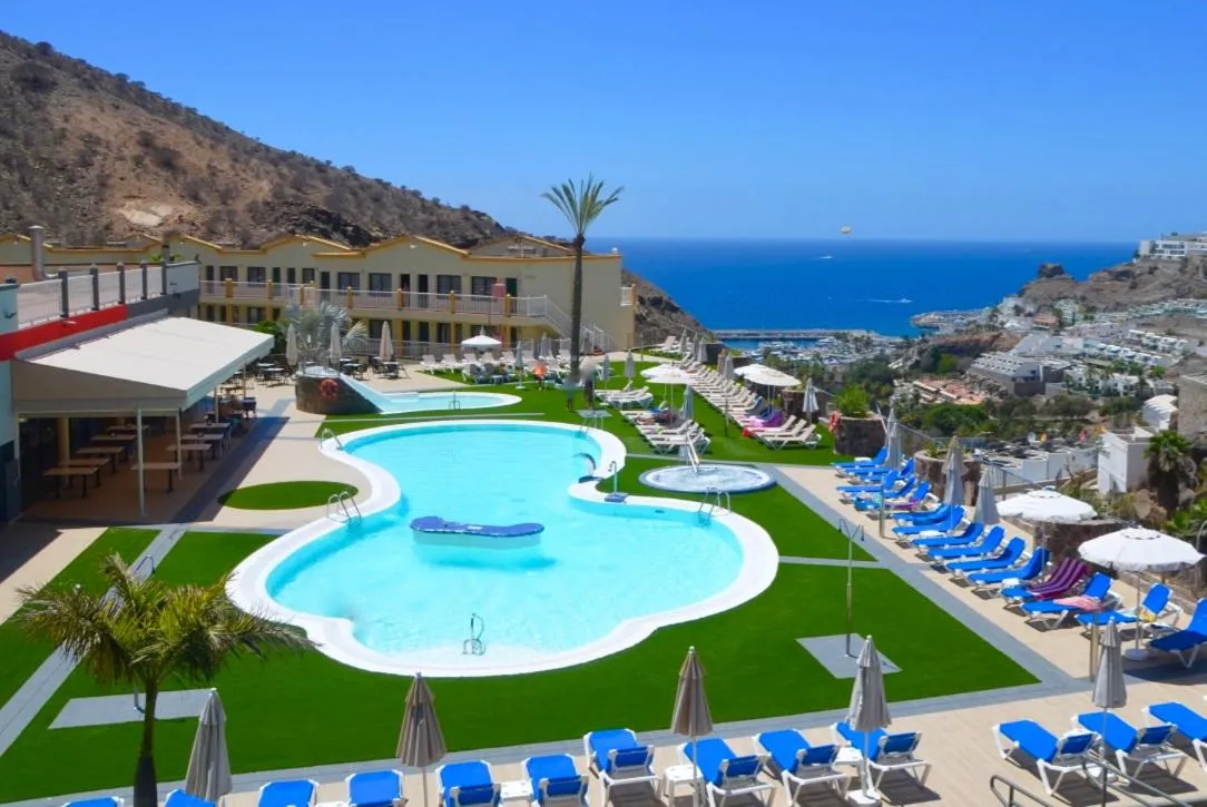 Apartamentos Natural Park