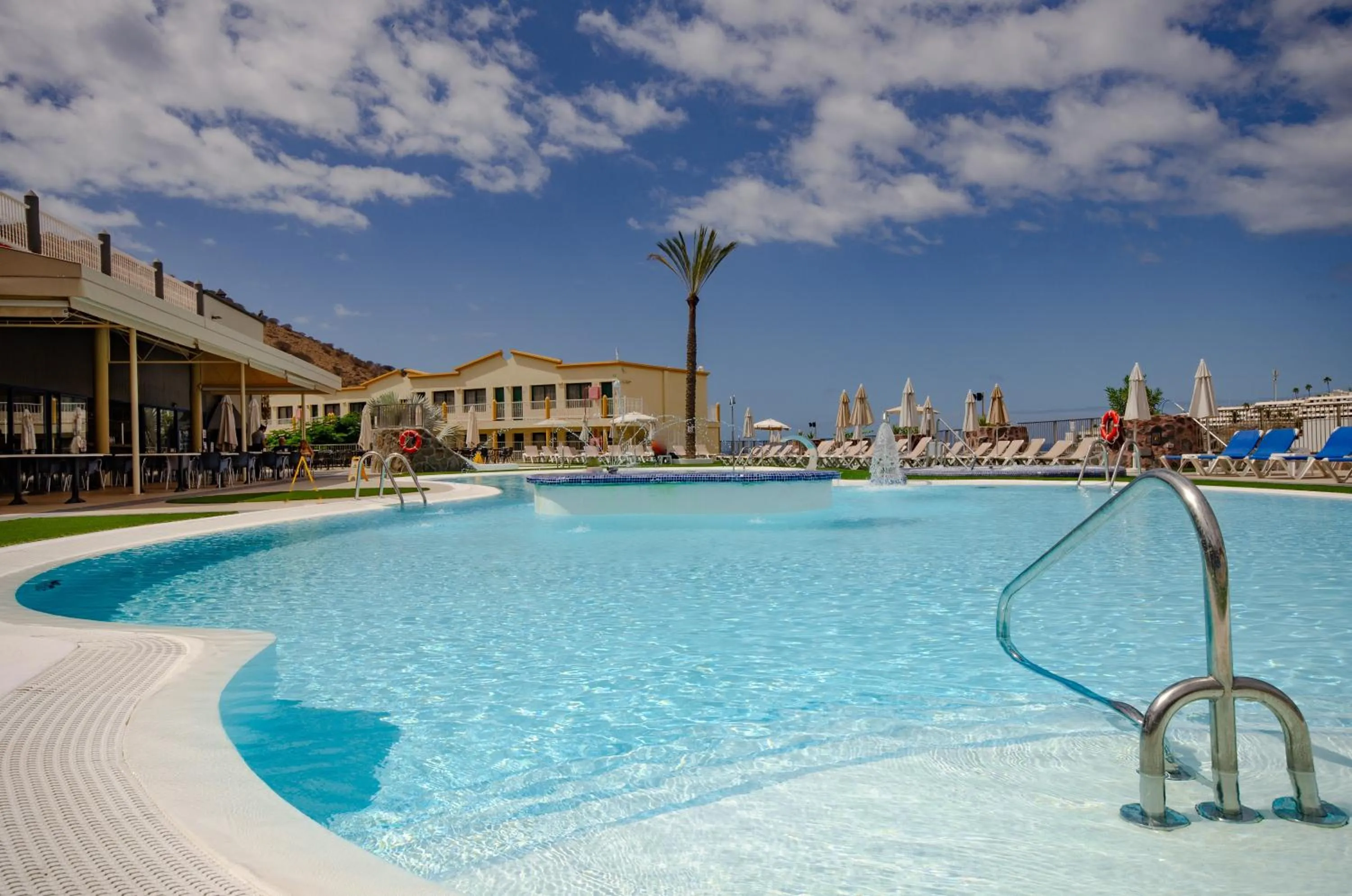 Apartamentos Natural Park