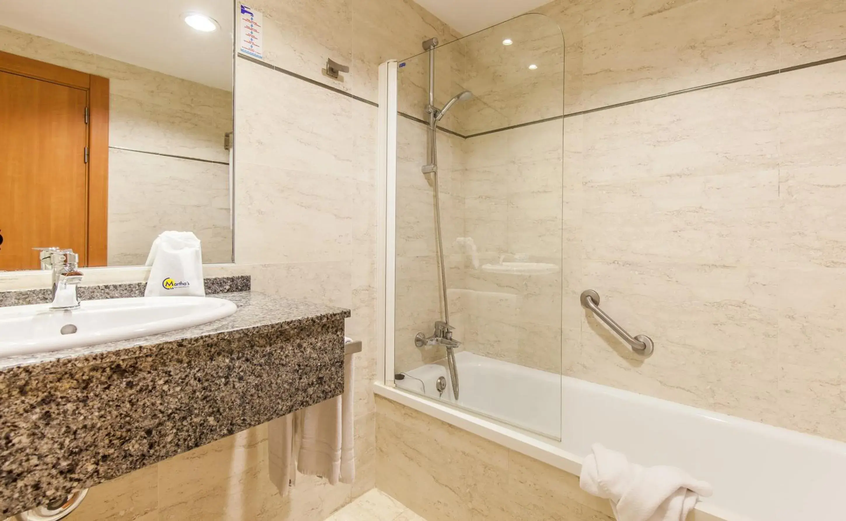 Bathroom in BLUESEA Es Bolero Bathroom in BLUESEA Es Bolero