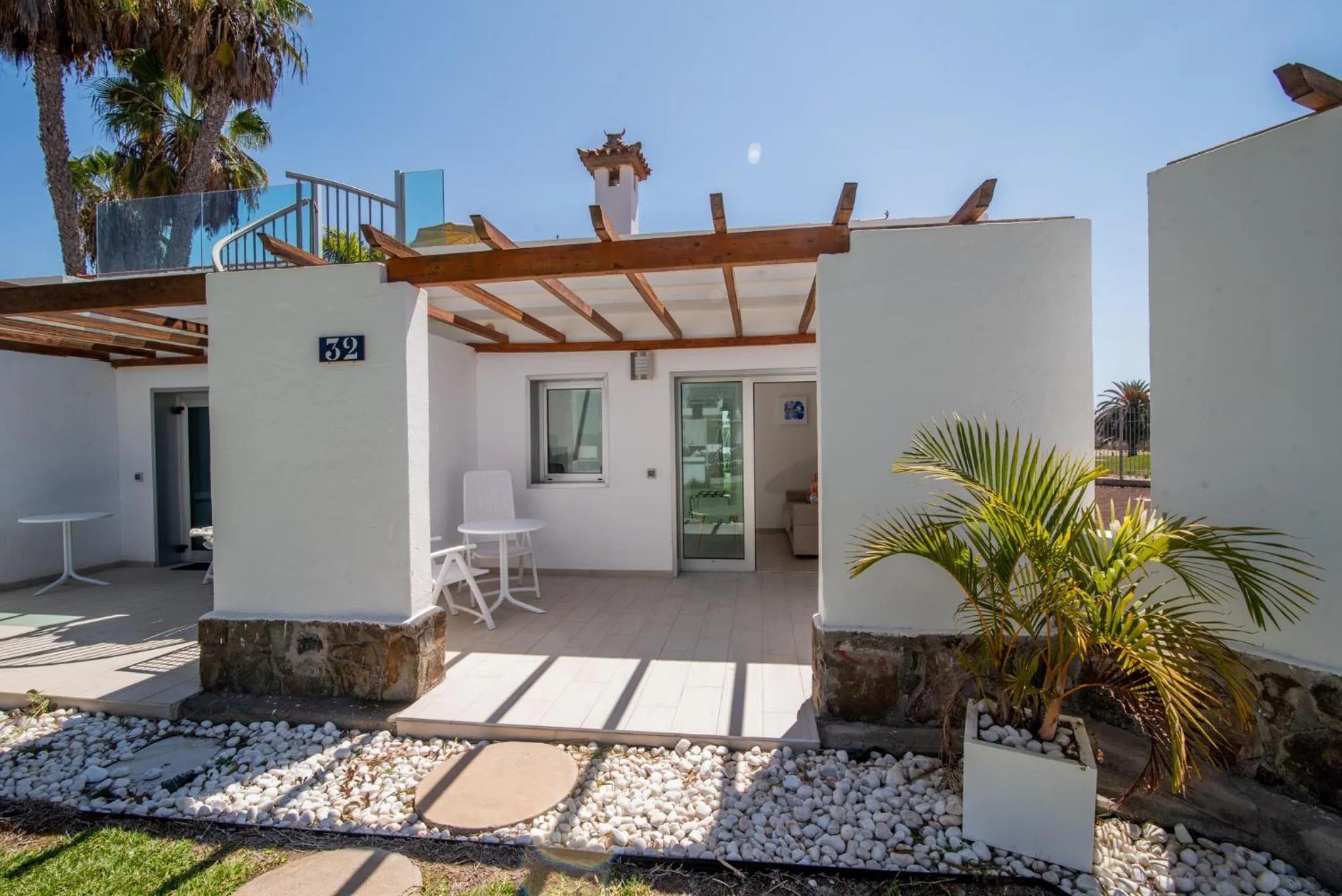 Patio in Hotel LIVVO Dunagolf Suites