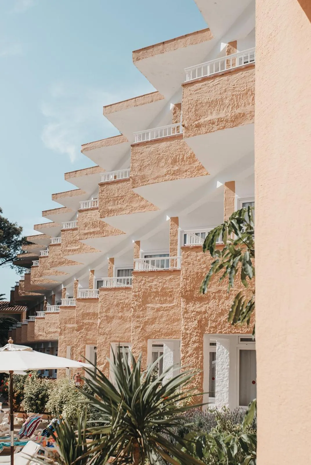 Property building in Hotel Xaloc Playa