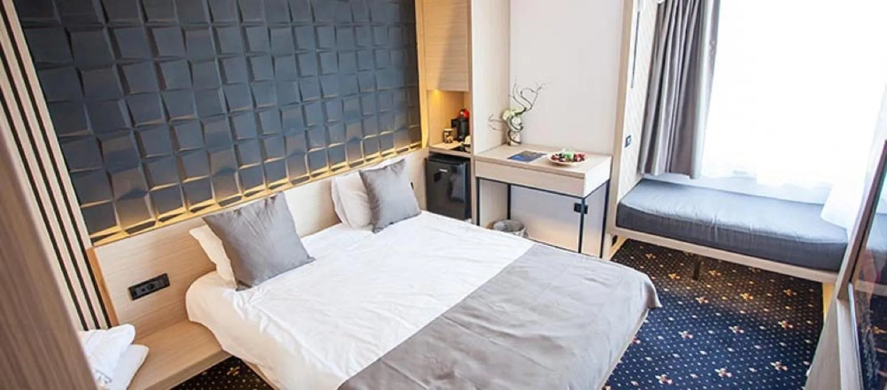 Bed in Aqvatonic Hotel - Steaua de Mare